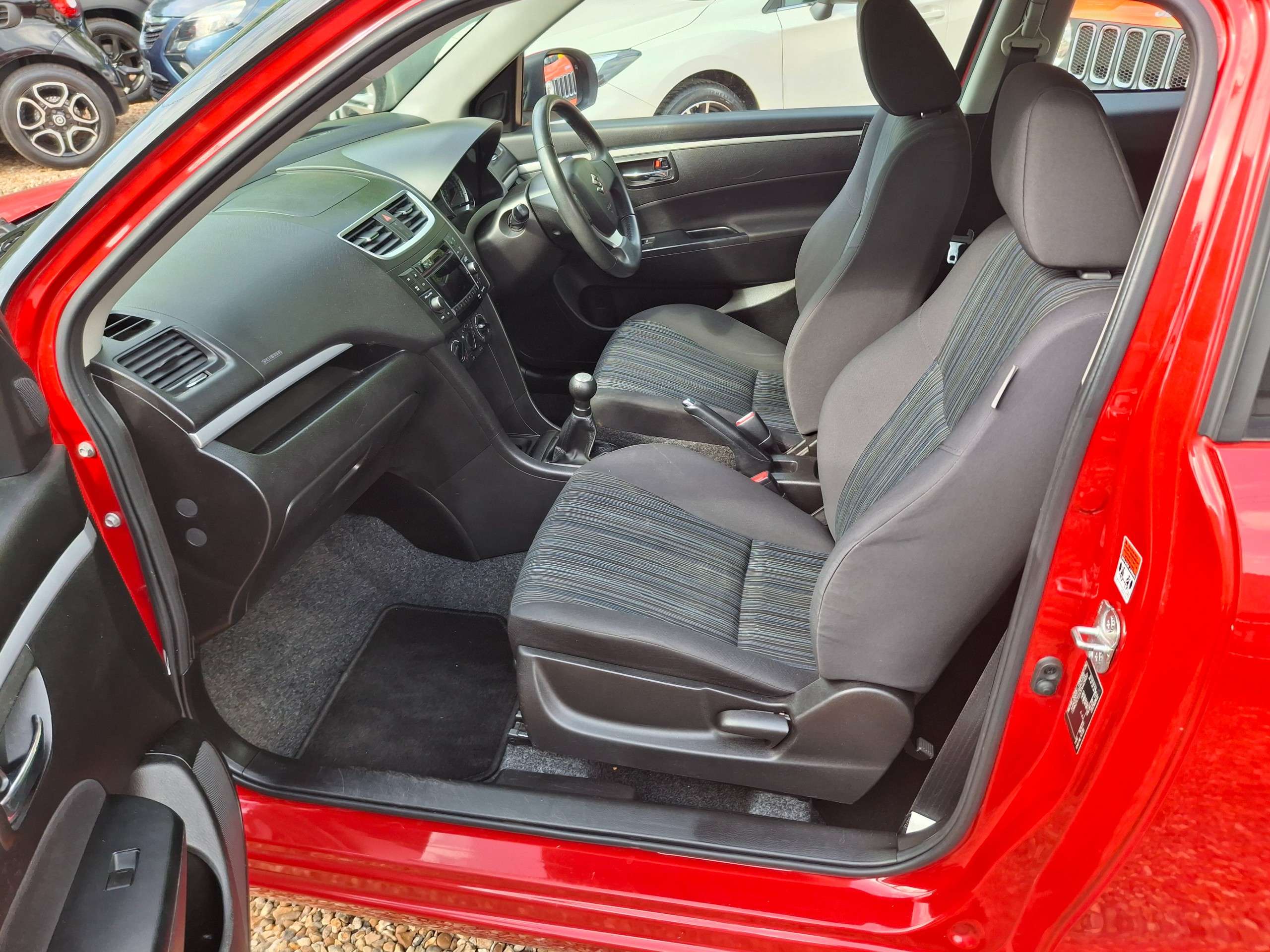 2016 SUZUKI SWIFT 2016 SUZUKI SWIFT