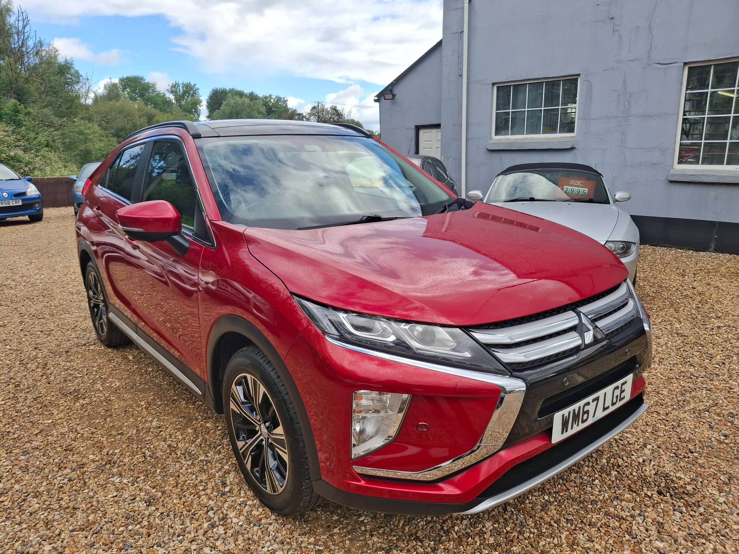 A 2017 MITSUBISHI ECLIPSE CROSS 1.5T 4 SUV 5dr Petrol Manual Euro 6 (s/s) (163 ps) A 2017 MITSUBISHI ECLIPSE CROSS 1.5T 4 SUV 5dr Petrol Manual Euro 6 (s/s) (163 ps)