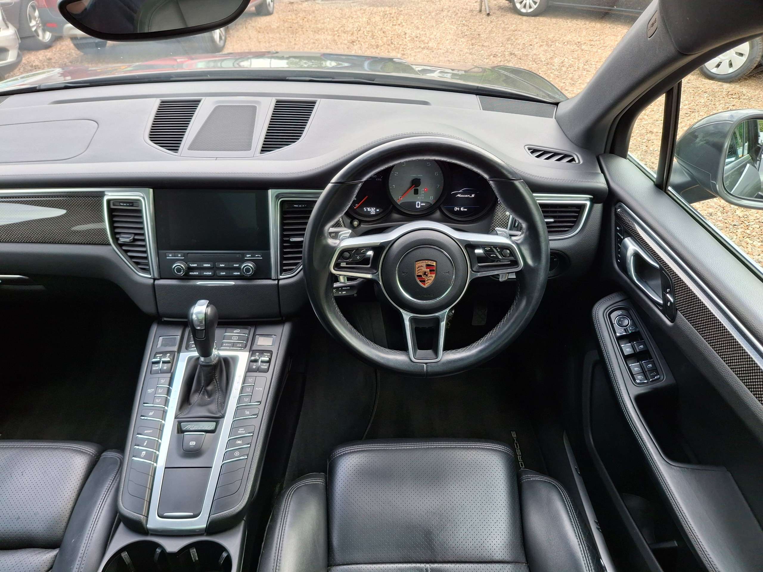 2017 PORSCHE MACAN 2017 PORSCHE MACAN
