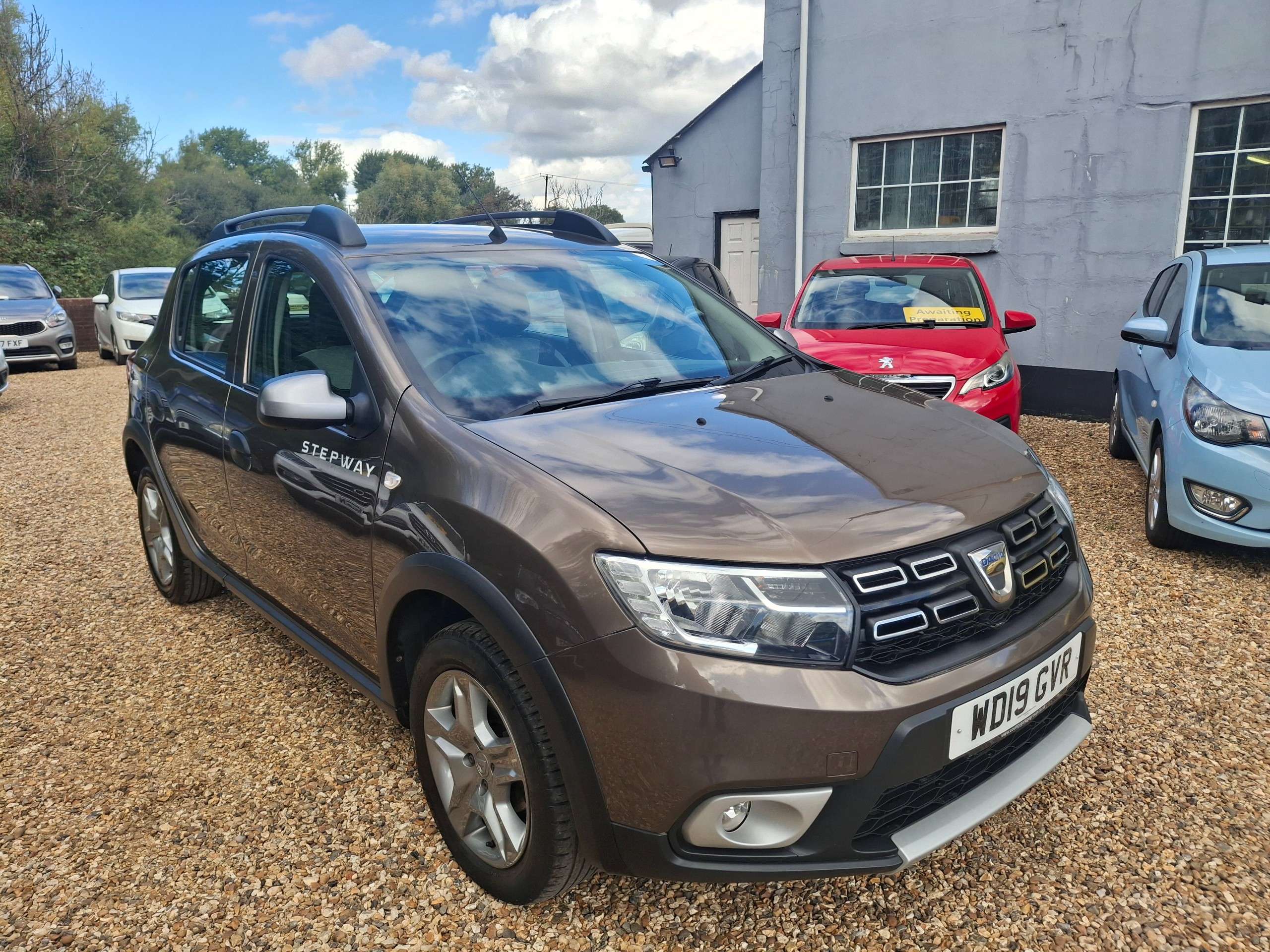 A 2019 DACIA SANDERO STEPWAY 1.5 Blue dCi Comfort Hatchback 5dr Diesel Manual Euro 6 (s/s) (95 ps) A 2019 DACIA SANDERO STEPWAY 1.5 Blue dCi Comfort Hatchback 5dr Diesel Manual Euro 6 (s/s) (95 ps)