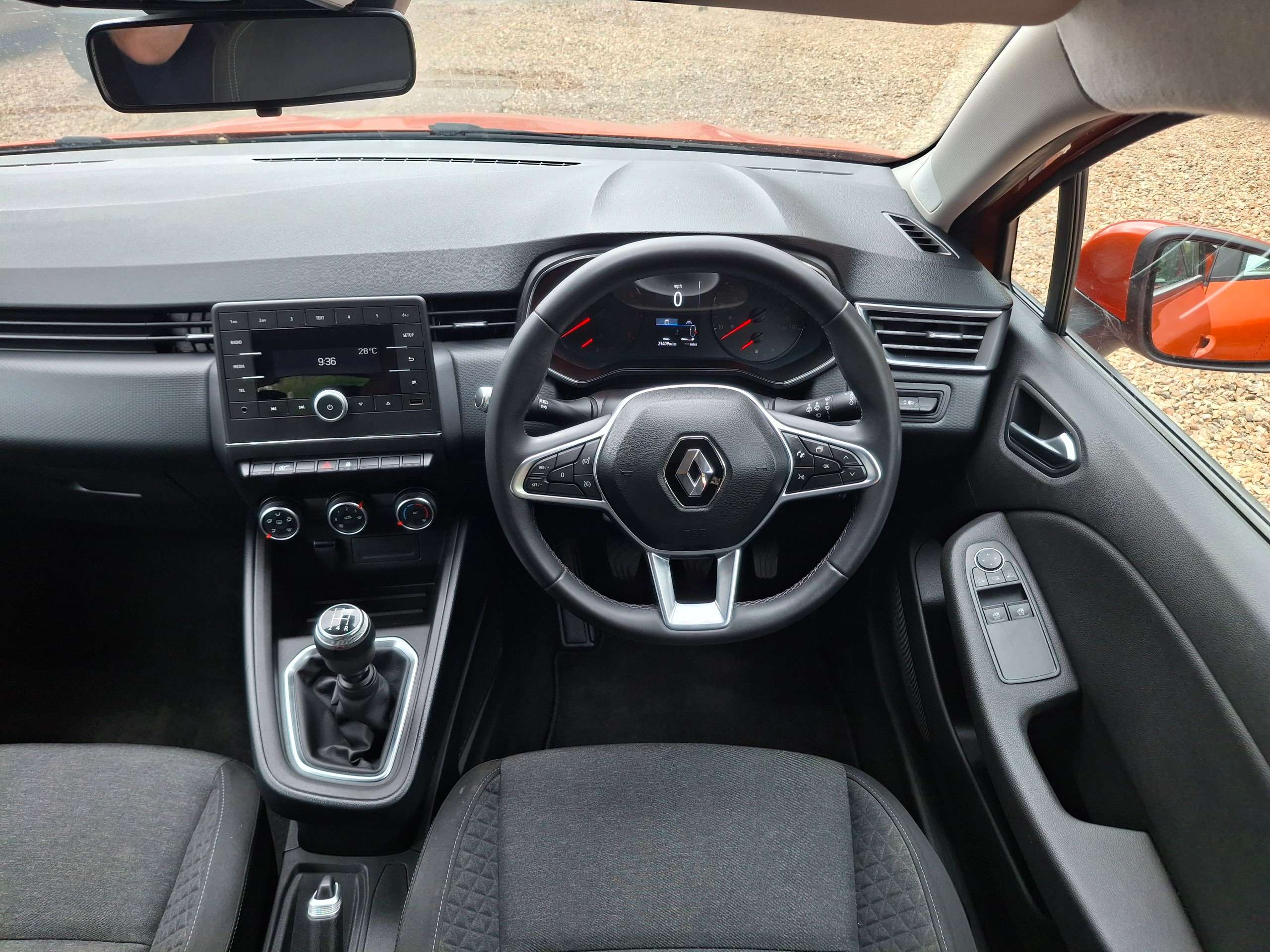 2021 RENAULT CLIO 2021 RENAULT CLIO