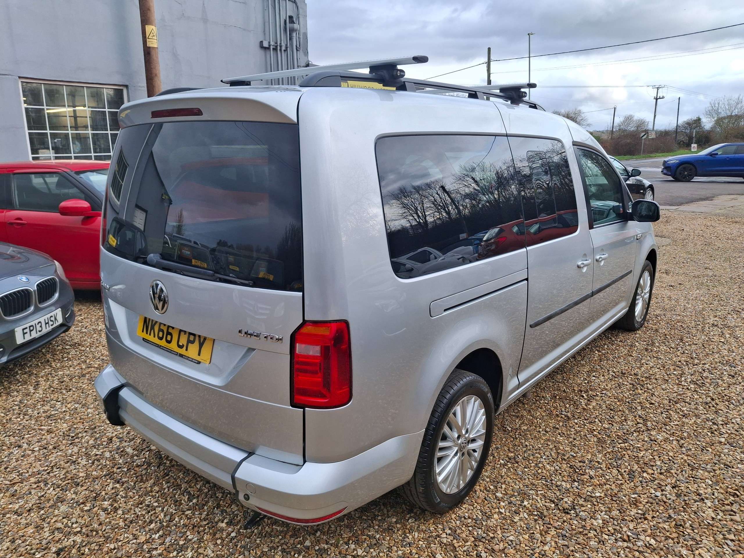 A 2016 VOLKSWAGEN CADDY MAXI LIFE 2.0 TDI BlueMotion Tech MPV 5dr Diesel Manual Euro 6 (s/s) (102 ps) A 2016 VOLKSWAGEN CADDY MAXI LIFE 2.0 TDI BlueMotion Tech MPV 5dr Diesel Manual Euro 6 (s/s) (102 ps)