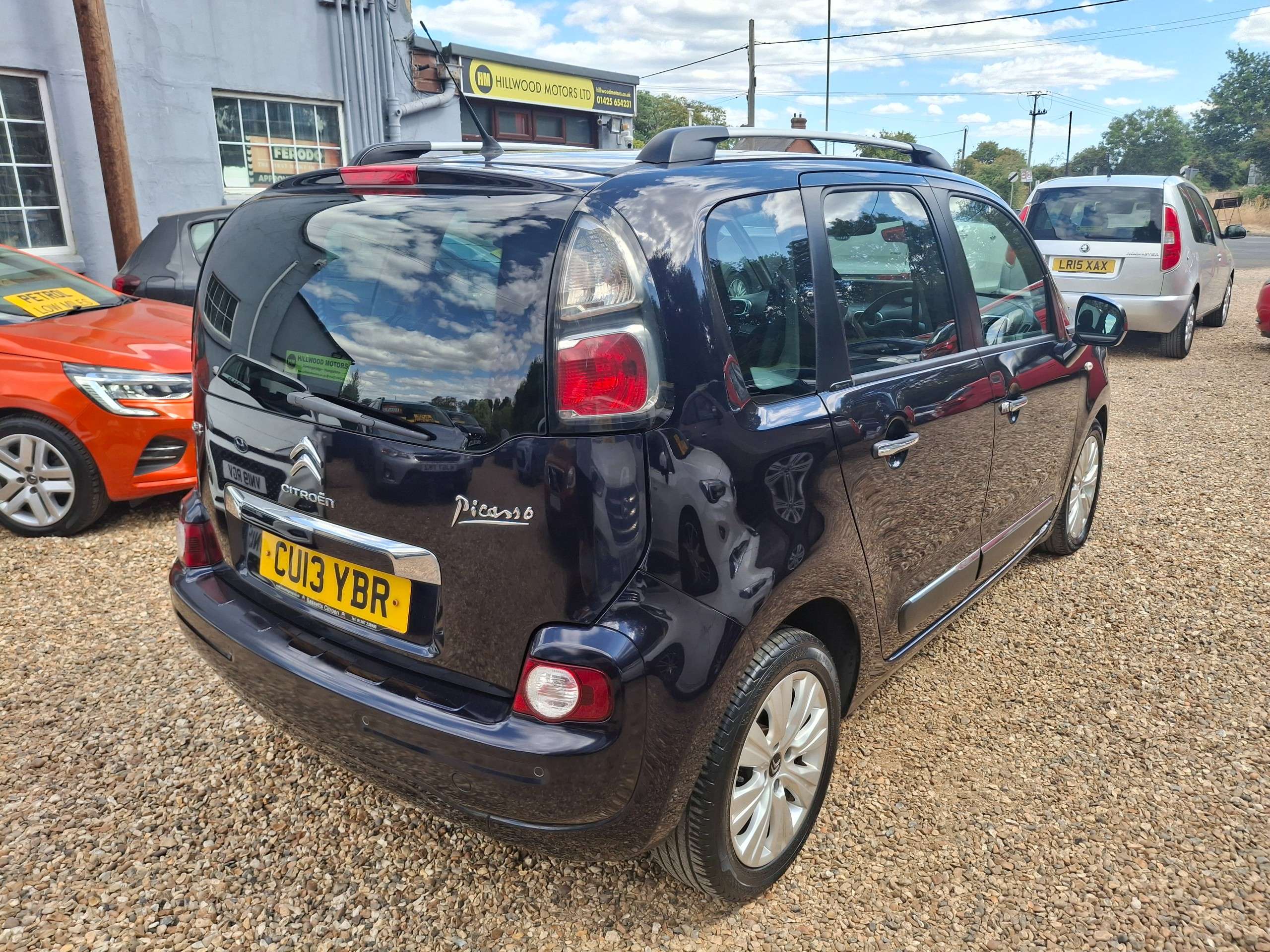 A 2013 CITROEN C3 PICASSO 1.6 HDi Exclusive MPV 5dr Diesel Manual Euro 5 (90 ps) A 2013 CITROEN C3 PICASSO 1.6 HDi Exclusive MPV 5dr Diesel Manual Euro 5 (90 ps)