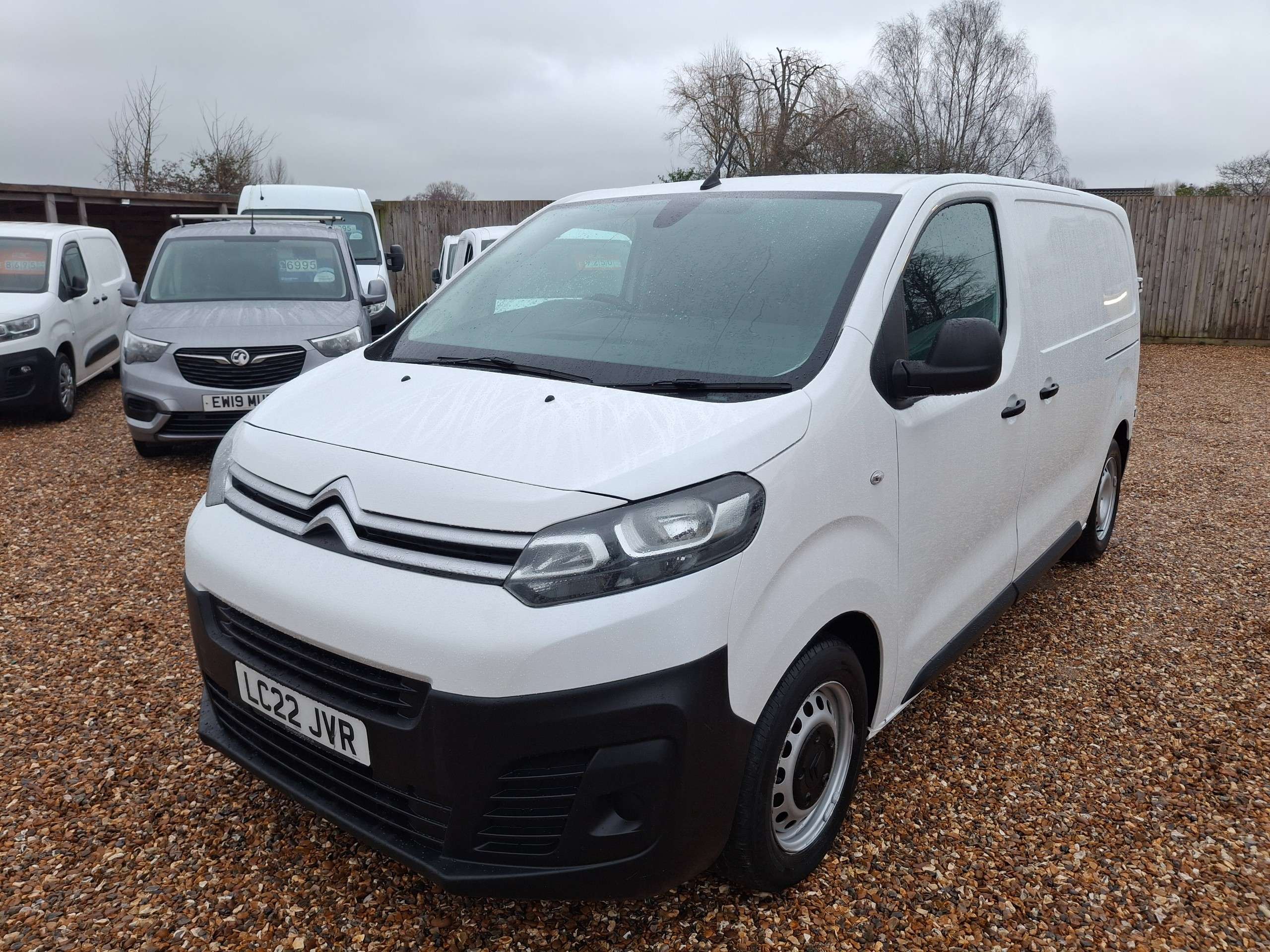 A 2022 CITROEN DISPATCH 1.5 BlueHDi 1000 Enterprise Pro M Panel Van 6dr Diesel Manual FWD 2 Euro 6 (s/s) (100 ps) A 2022 CITROEN DISPATCH 1.5 BlueHDi 1000 Enterprise Pro M Panel Van 6dr Diesel Manual FWD 2 Euro 6 (s/s) (100 ps)