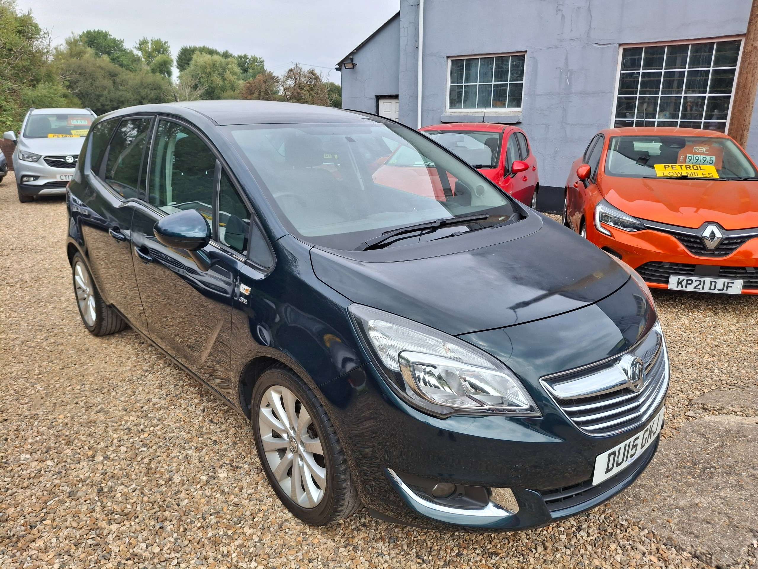 A 2015 VAUXHALL MERIVA 1.4i Turbo SE MPV 5dr Petrol Manual Euro 6 (120 ps) A 2015 VAUXHALL MERIVA 1.4i Turbo SE MPV 5dr Petrol Manual Euro 6 (120 ps)
