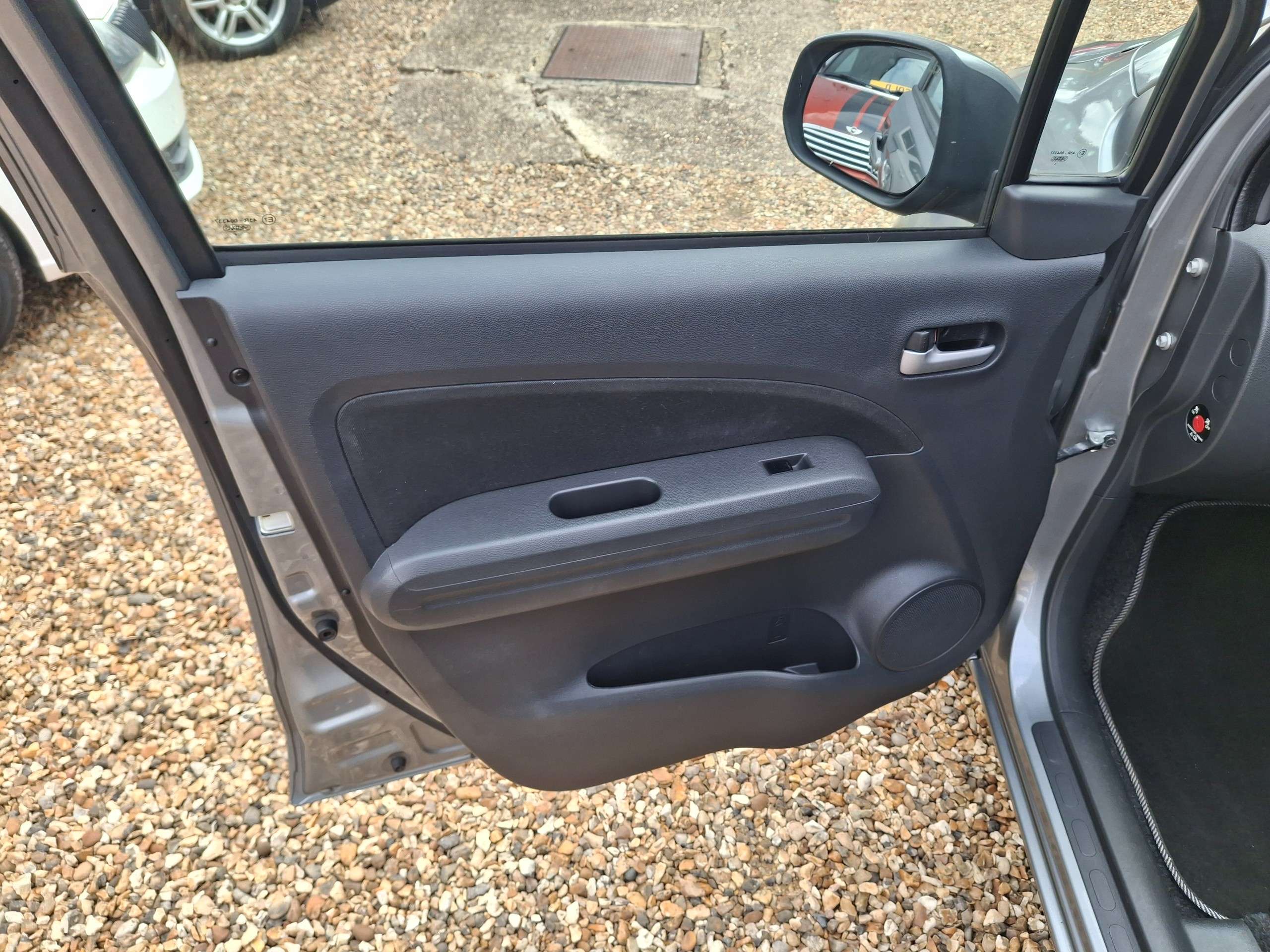 2014 SUZUKI SPLASH 2014 SUZUKI SPLASH