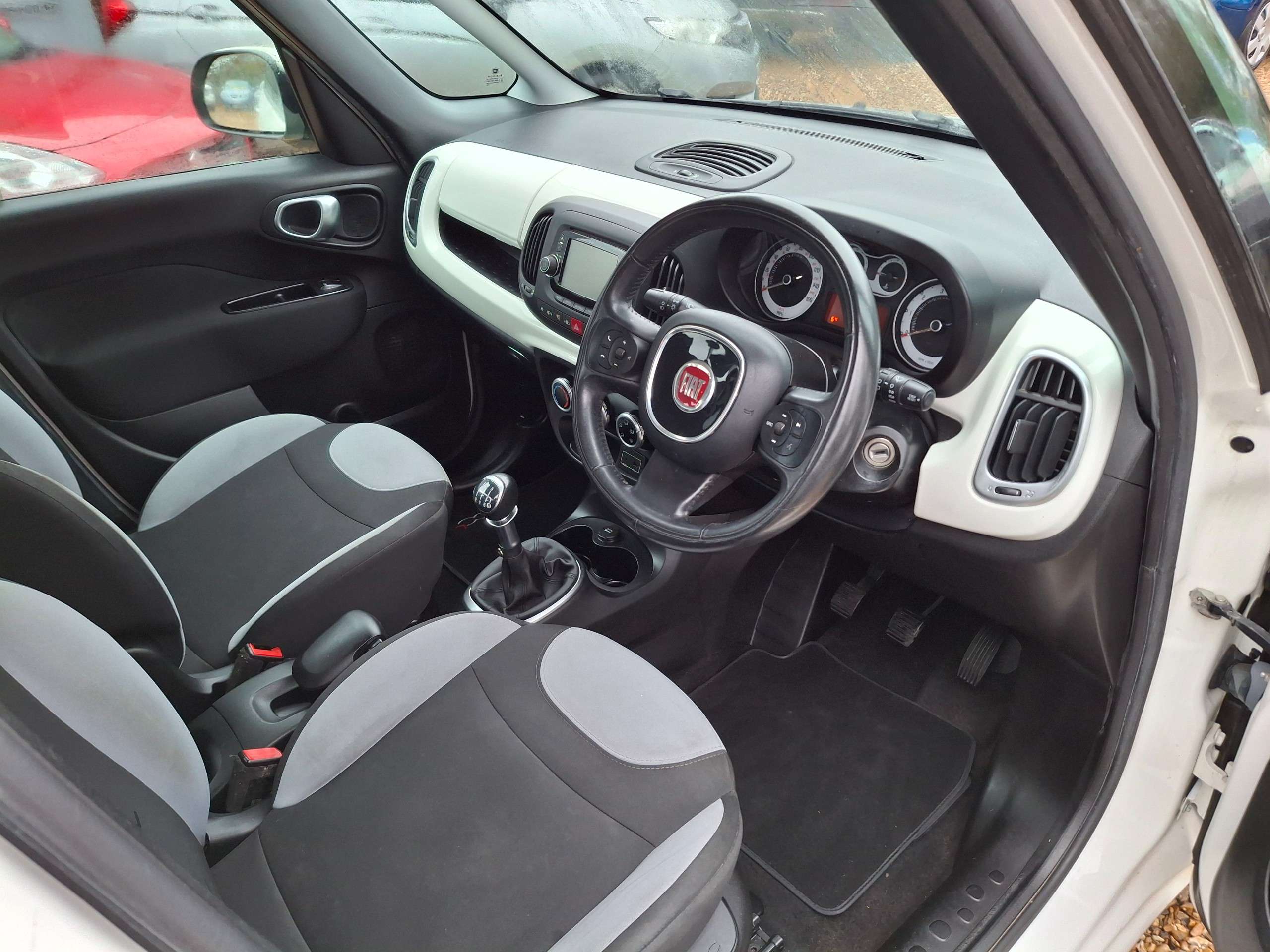2016 FIAT 500L 2016 FIAT 500L
