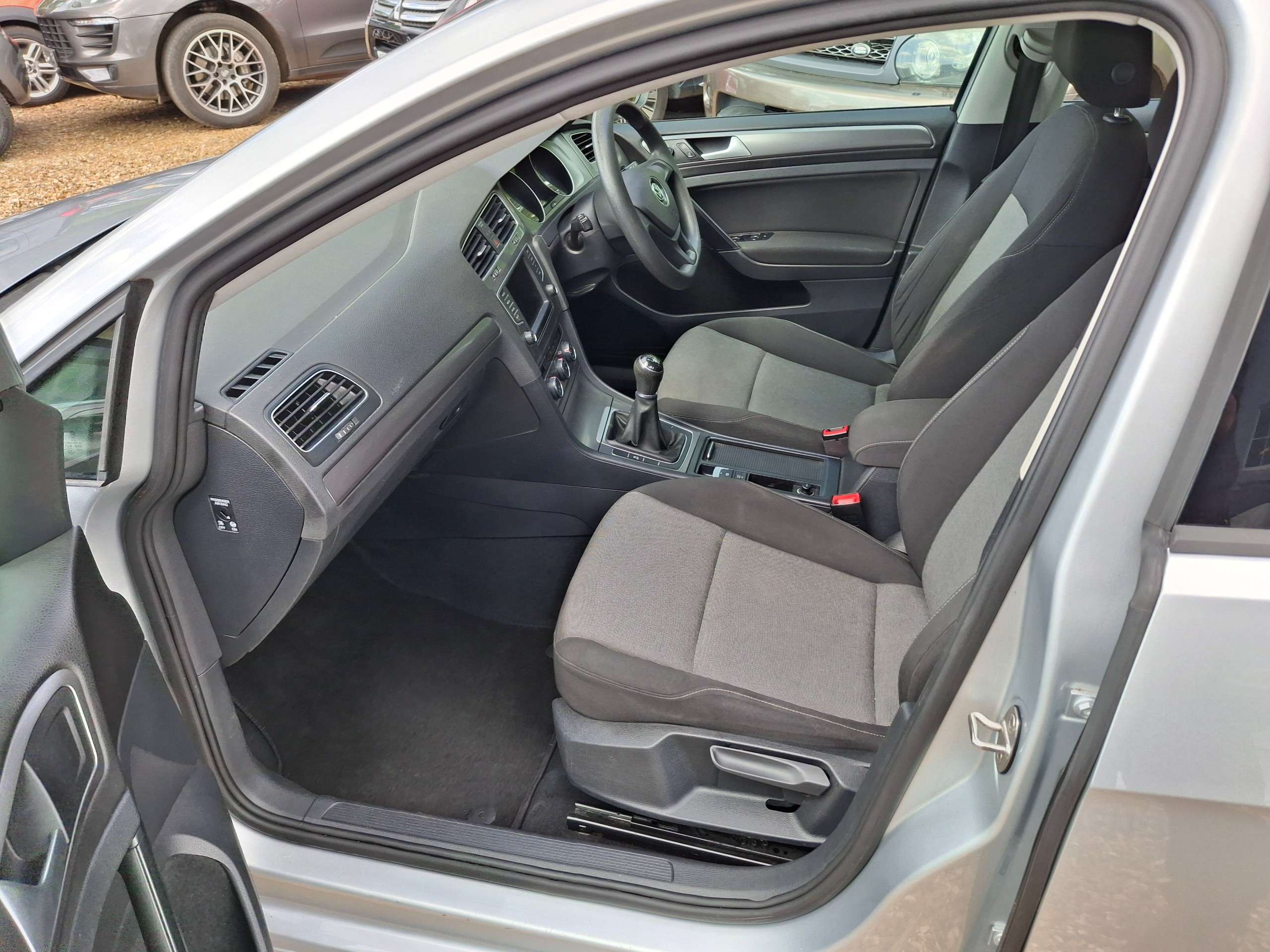 2016 VOLKSWAGEN GOLF 2016 VOLKSWAGEN GOLF