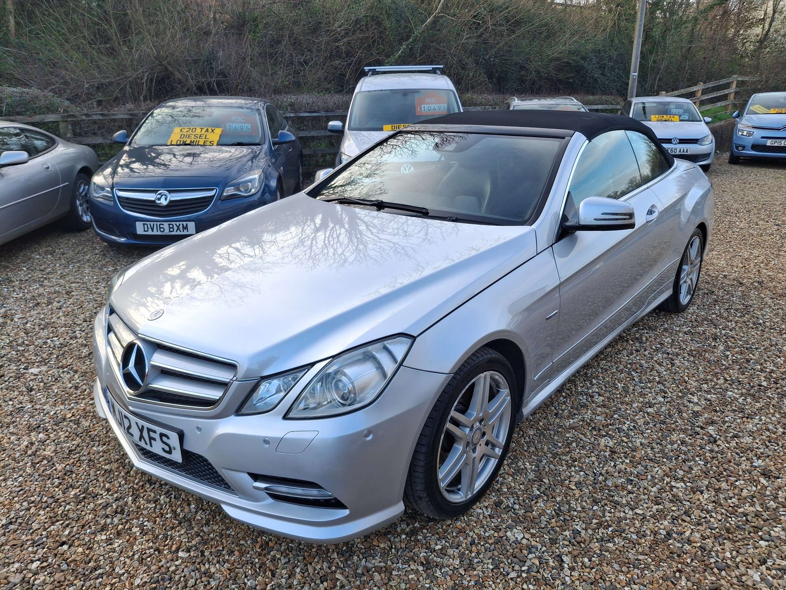 A 2012 MERCEDES-BENZ E CLASS 2.1 E220 CDI BlueEfficiency Sport Cabriolet 2dr Diesel G-Tronic+ Euro 5 (s/s) (170 ps) A 2012 MERCEDES-BENZ E CLASS 2.1 E220 CDI BlueEfficiency Sport Cabriolet 2dr Diesel G-Tronic+ Euro 5 (s/s) (170 ps)