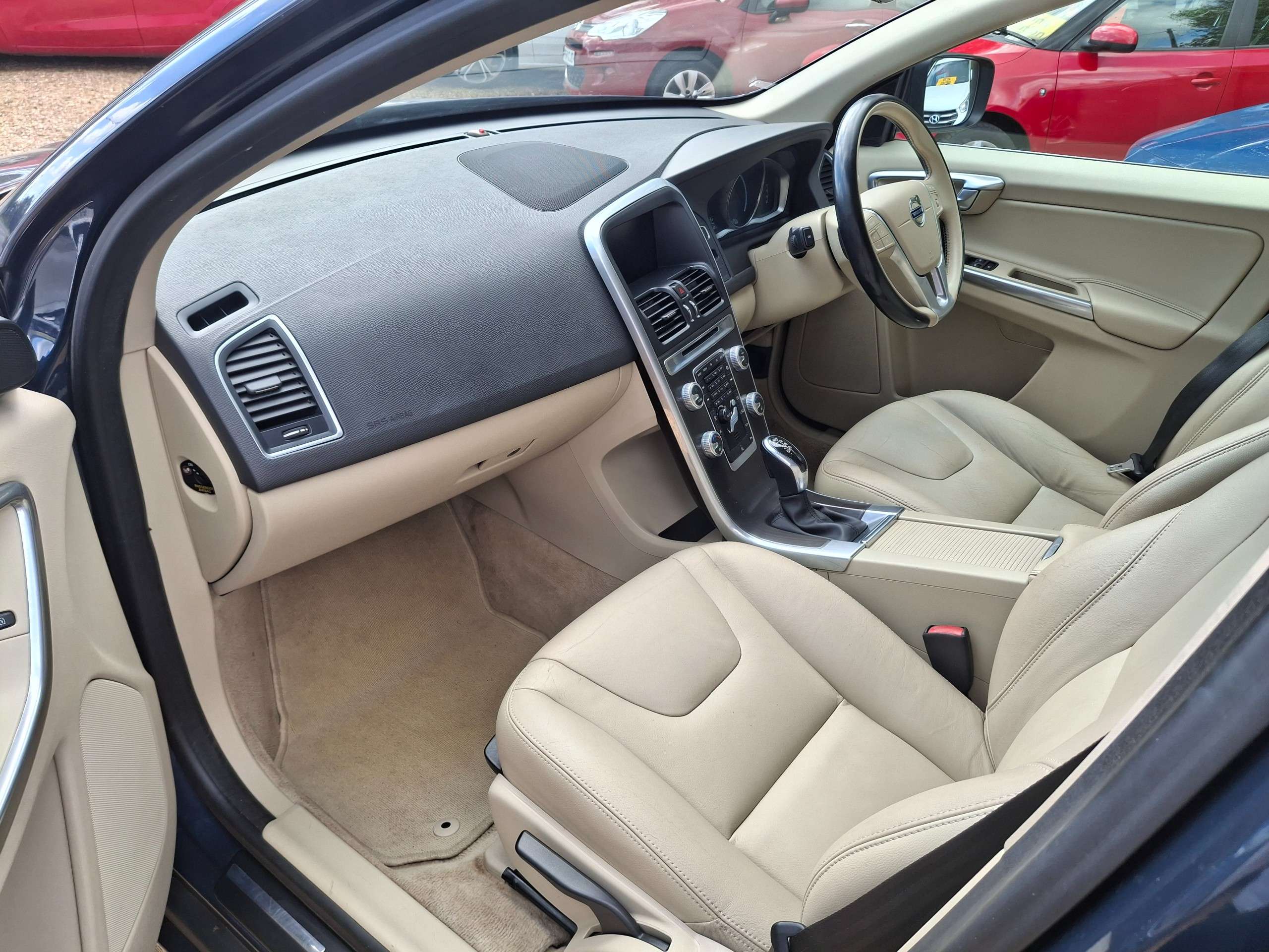 2014 VOLVO XC60 2014 VOLVO XC60