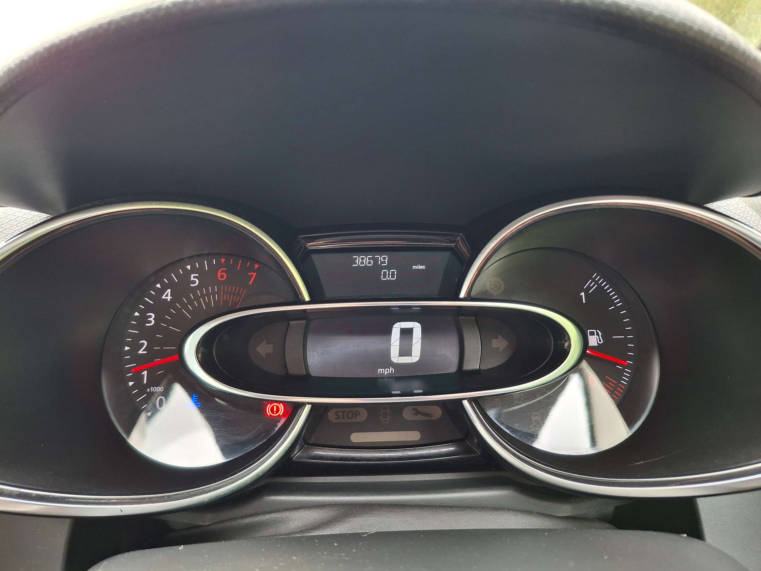 2017 RENAULT CLIO 2017 RENAULT CLIO