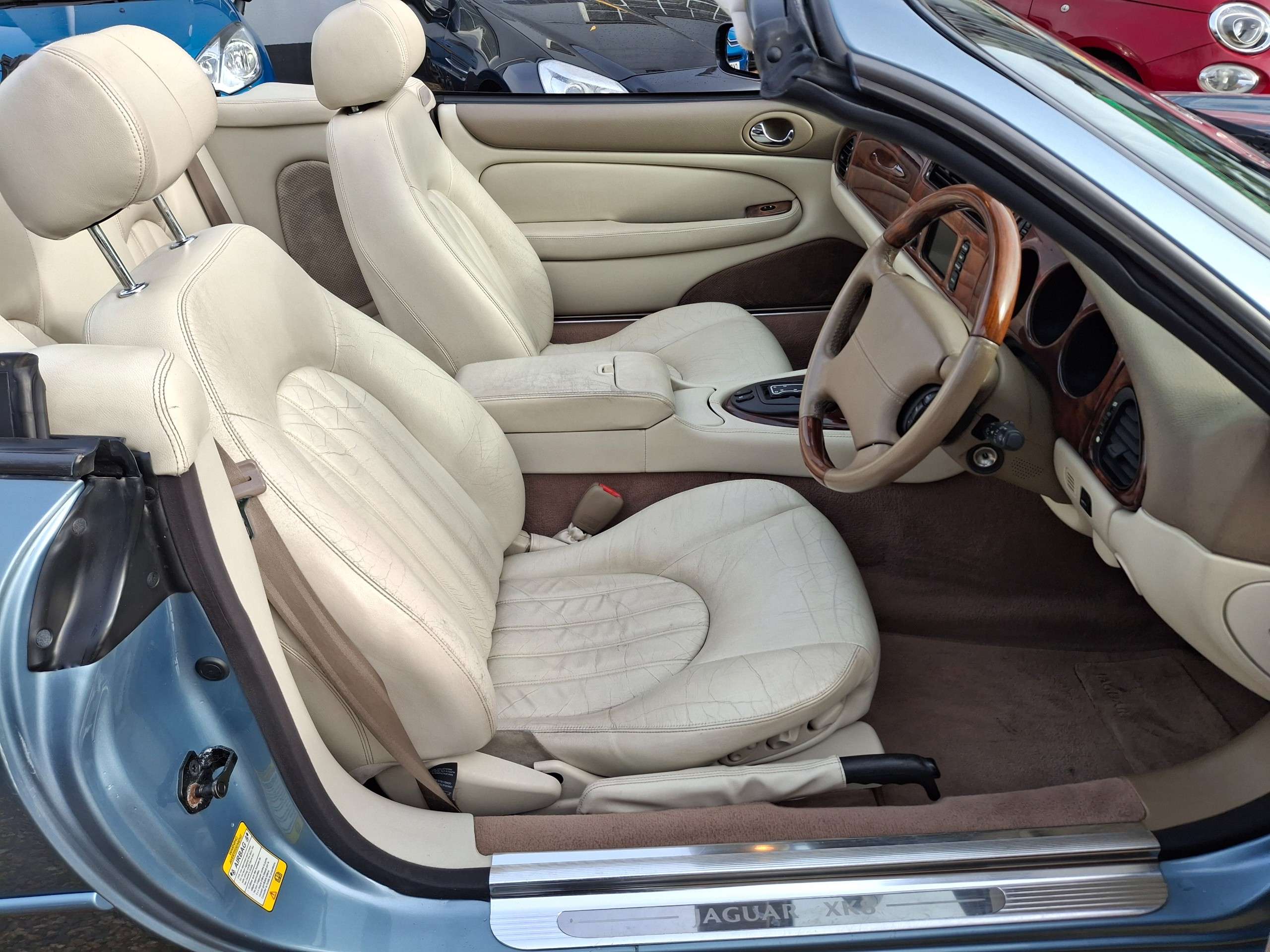 null JAGUAR XK8 null JAGUAR XK8