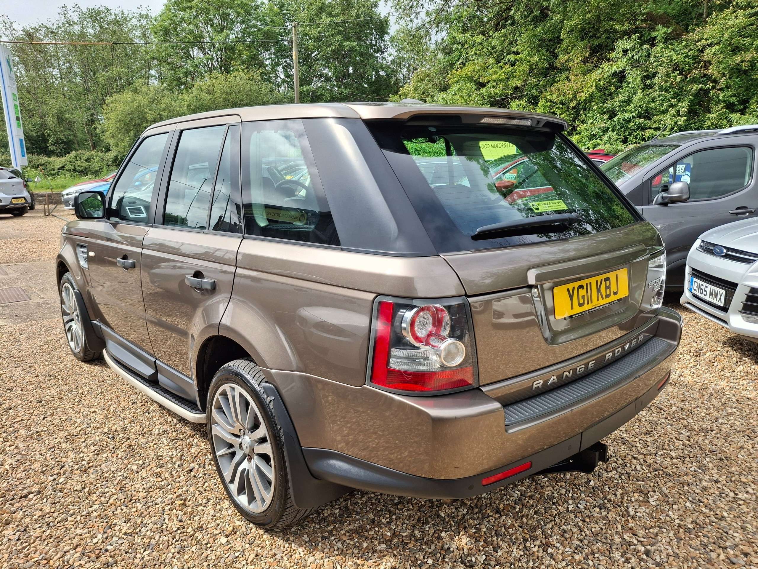 A 2011 LAND ROVER RANGE ROVER SPORT 3.0 TD V6 HSE SUV 5dr Diesel CommandShift 4WD Euro 5 (245 ps) A 2011 LAND ROVER RANGE ROVER SPORT 3.0 TD V6 HSE SUV 5dr Diesel CommandShift 4WD Euro 5 (245 ps)