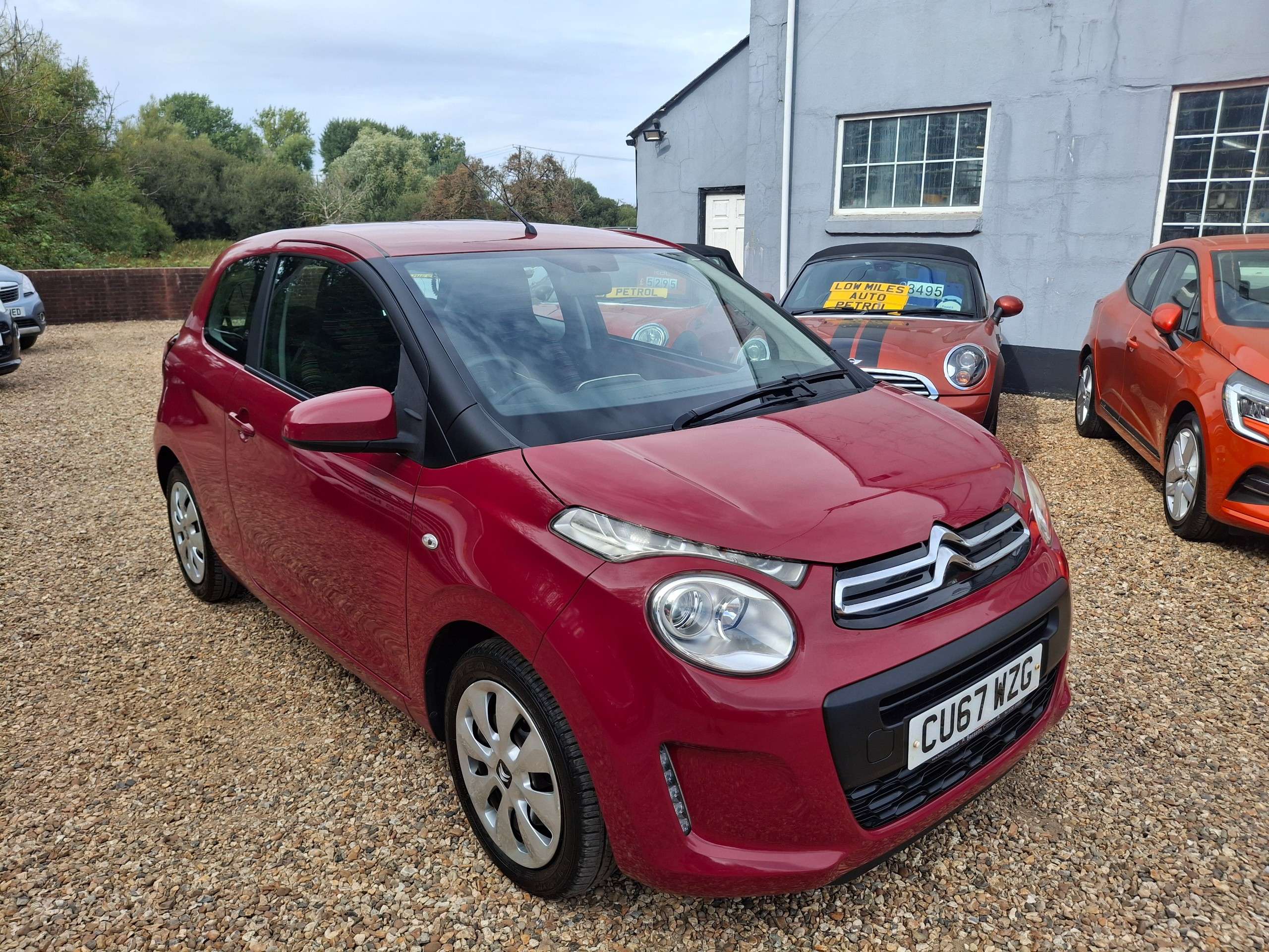 A 2017 CITROEN C1 1.0 VTi Feel Hatchback 3dr Petrol Manual Euro 6 (68 ps) A 2017 CITROEN C1 1.0 VTi Feel Hatchback 3dr Petrol Manual Euro 6 (68 ps)
