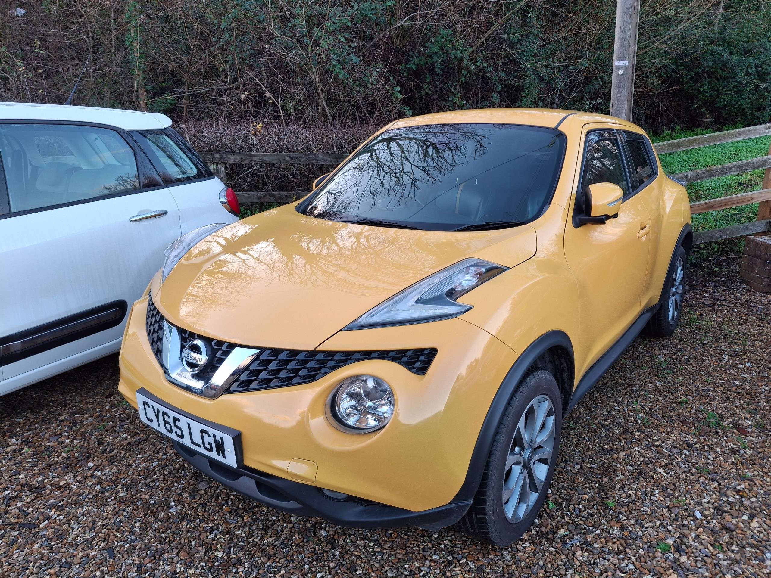 A 2015 NISSAN JUKE 1.5 dCi Tekna SUV 5dr Diesel Manual Euro 6 (s/s) (110 ps) A 2015 NISSAN JUKE 1.5 dCi Tekna SUV 5dr Diesel Manual Euro 6 (s/s) (110 ps)