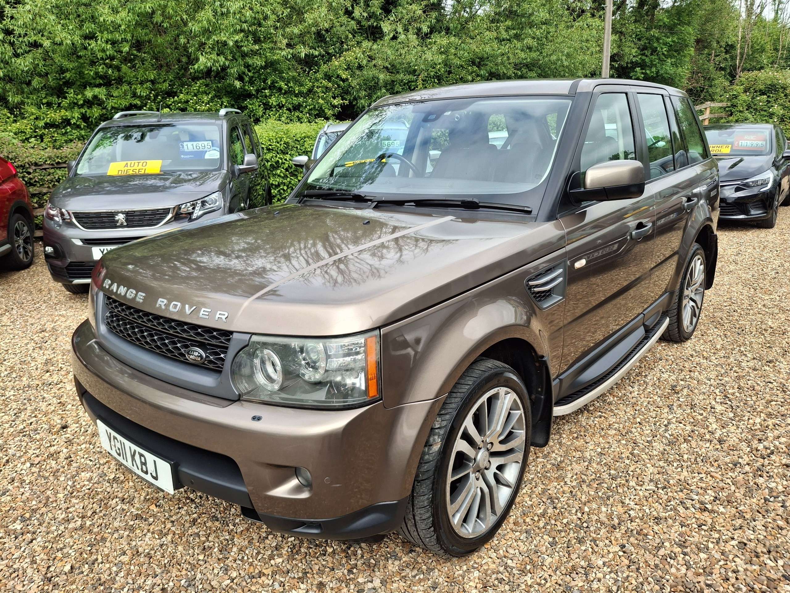 A 2011 LAND ROVER RANGE ROVER SPORT 3.0 TD V6 HSE SUV 5dr Diesel CommandShift 4WD Euro 5 (245 ps) A 2011 LAND ROVER RANGE ROVER SPORT 3.0 TD V6 HSE SUV 5dr Diesel CommandShift 4WD Euro 5 (245 ps)