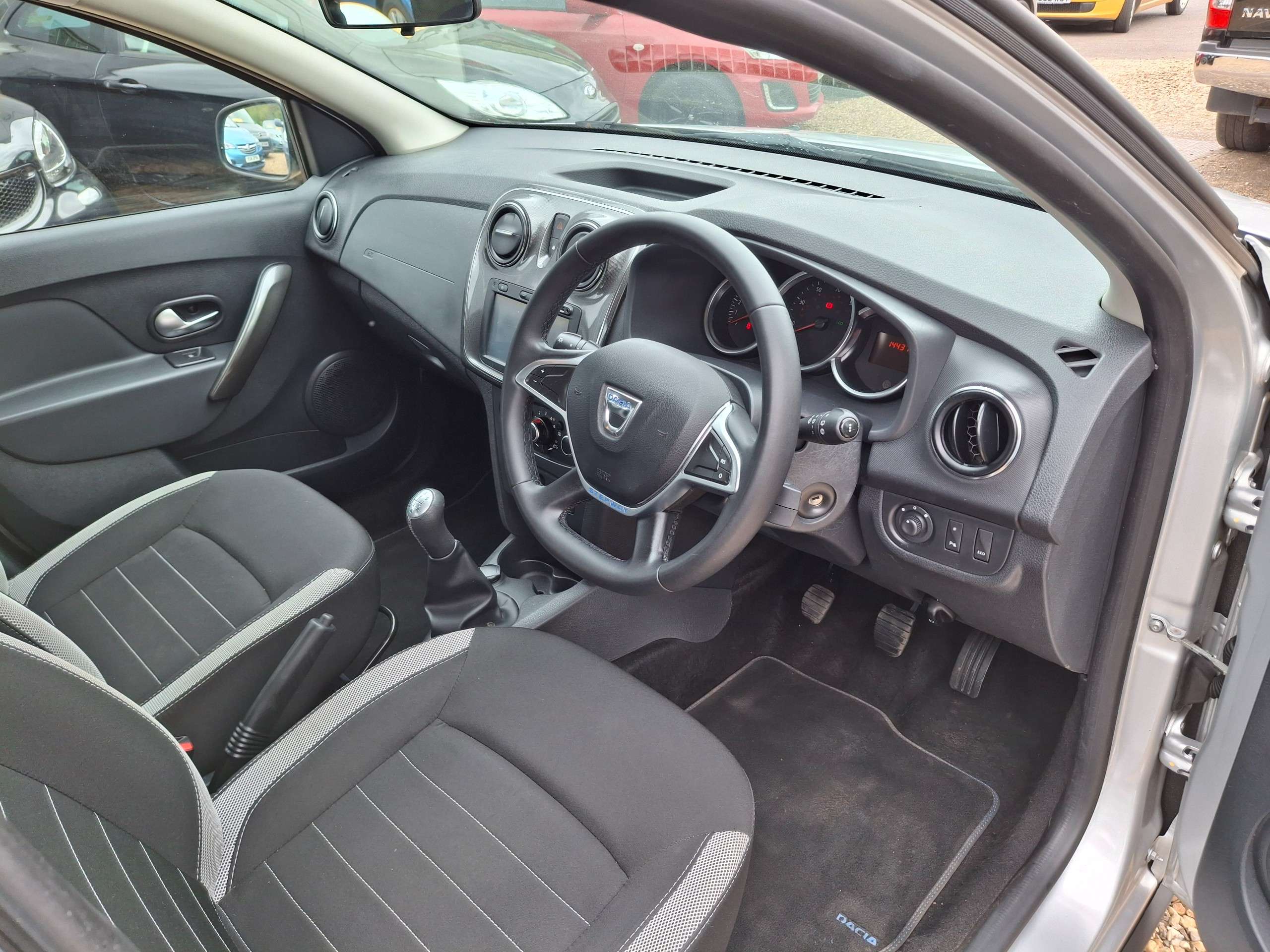 2018 DACIA SANDERO STEPWAY 2018 DACIA SANDERO STEPWAY