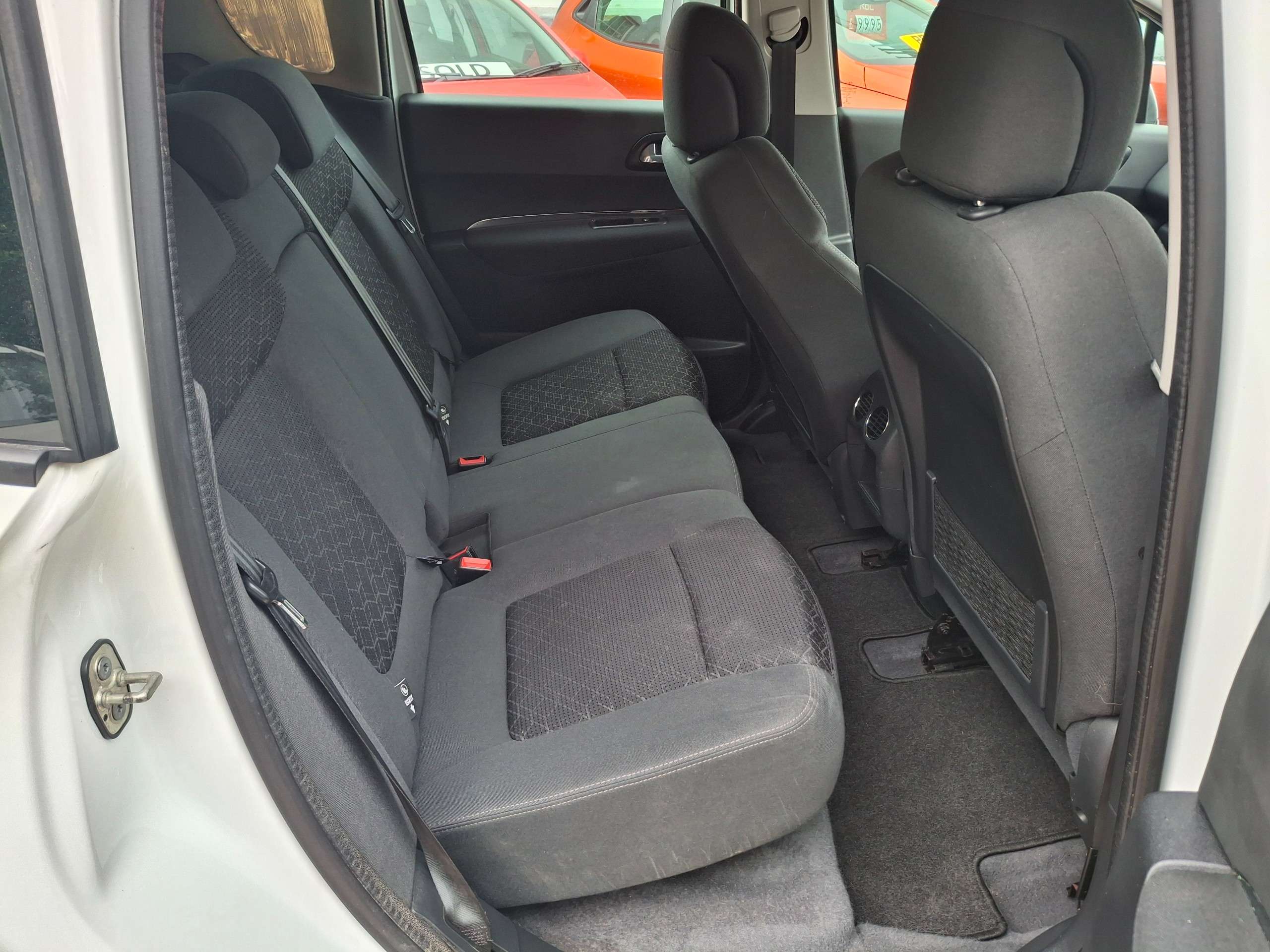 2015 PEUGEOT 3008 2015 PEUGEOT 3008