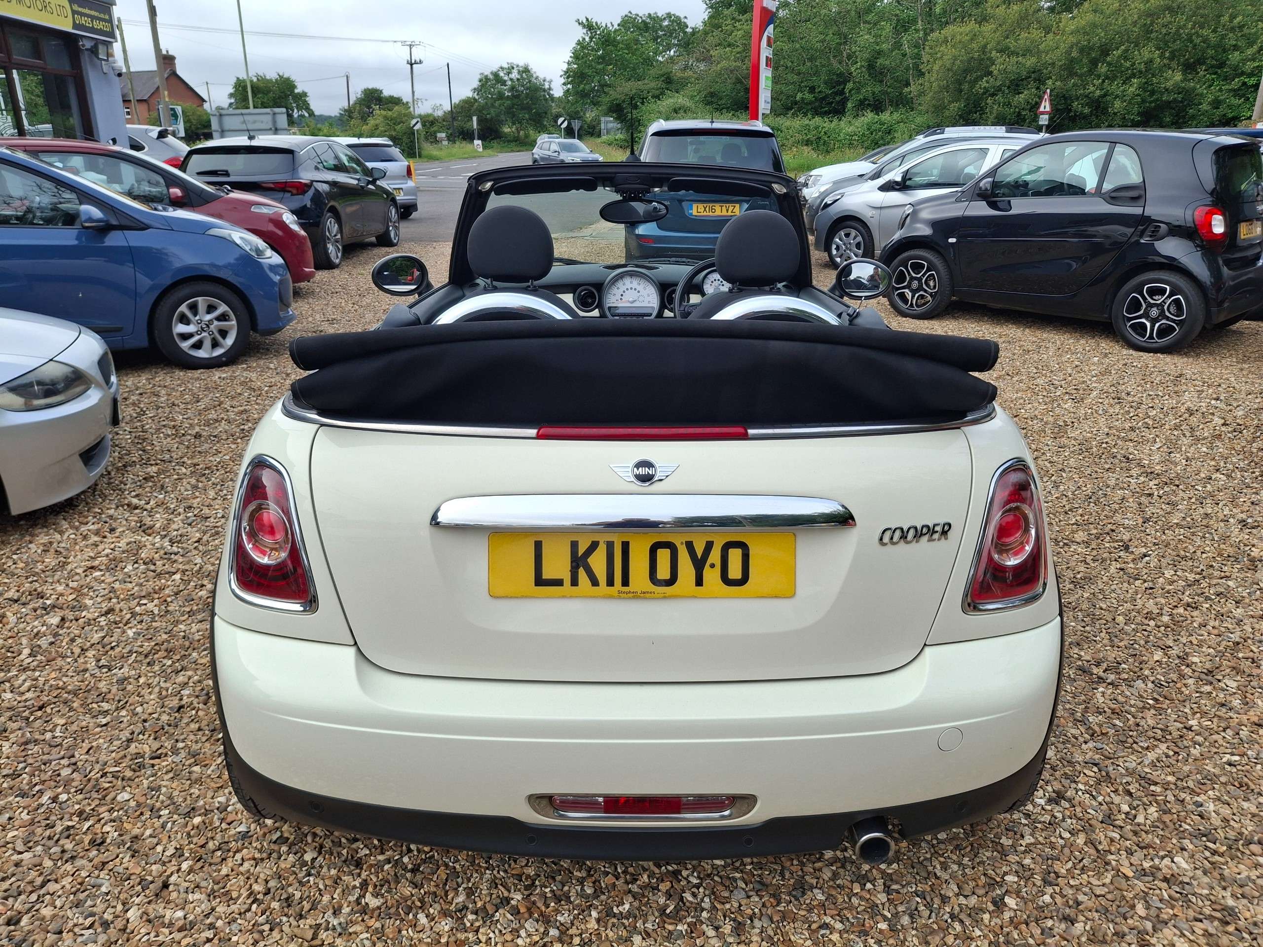 2011 MINI CONVERTIBLE 2011 MINI CONVERTIBLE