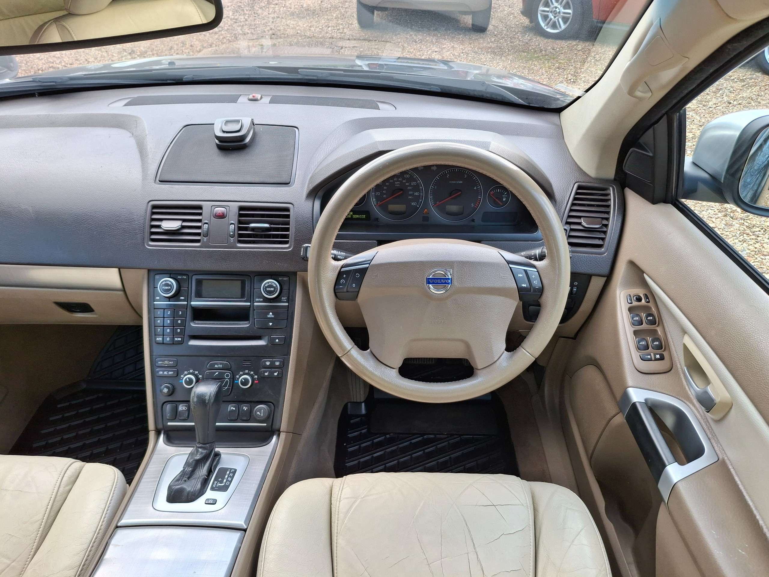 2010 VOLVO XC90 2010 VOLVO XC90