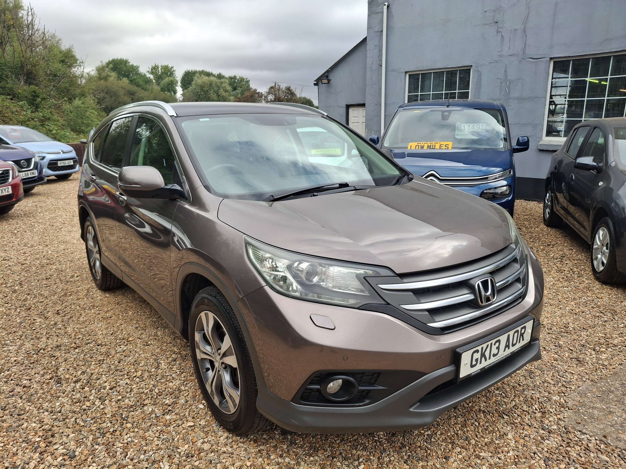 A 2013 HONDA CR-V 2.0 i-VTEC EX SUV 5dr Petrol Auto 4WD Euro 5 (155 ps) A 2013 HONDA CR-V 2.0 i-VTEC EX SUV 5dr Petrol Auto 4WD Euro 5 (155 ps)