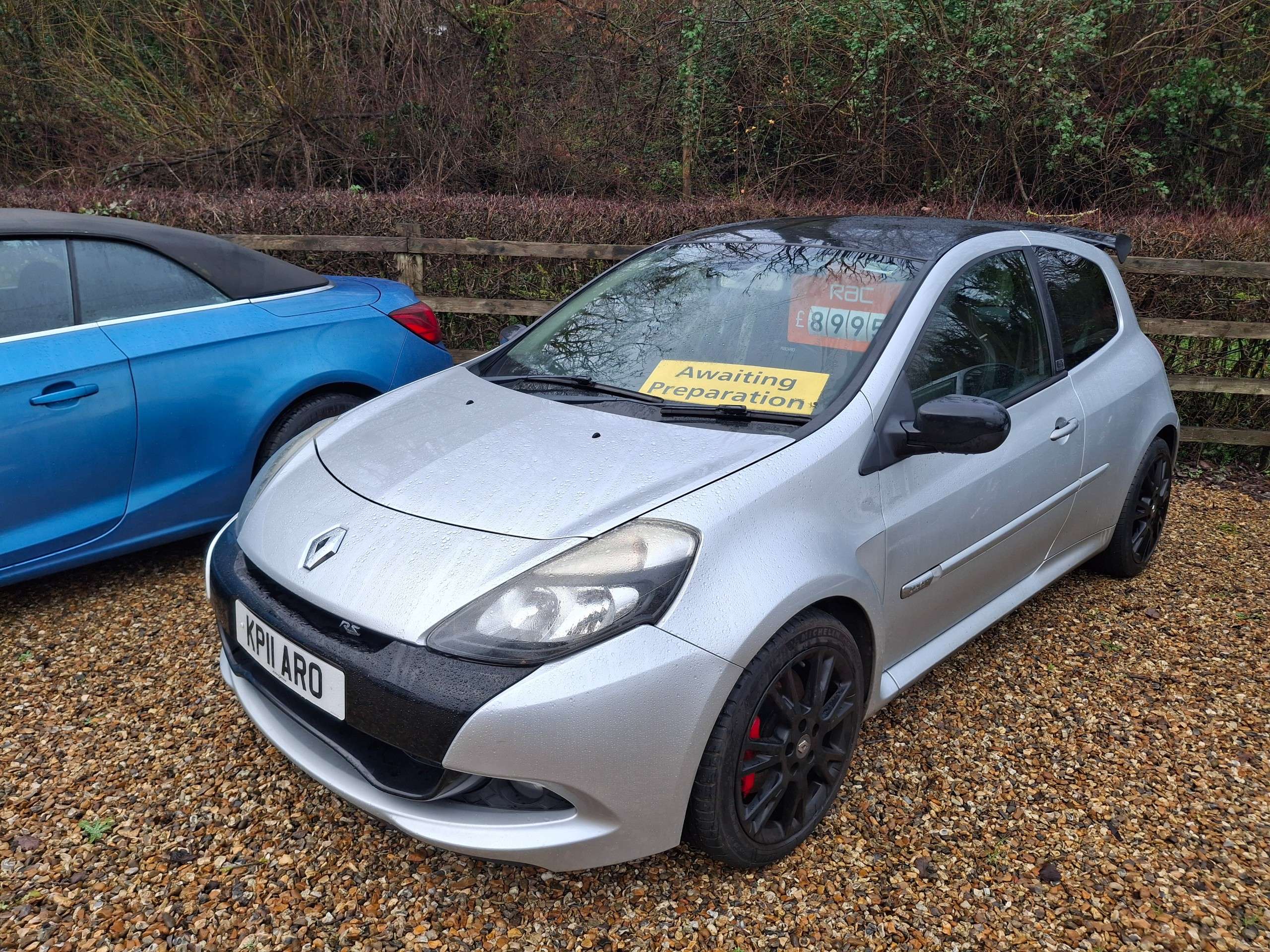 A 2011 RENAULT CLIO 2.0 Renaultsport Silverstone GP Hatchback 3dr Petrol Manual Euro 5 (200 ps) A 2011 RENAULT CLIO 2.0 Renaultsport Silverstone GP Hatchback 3dr Petrol Manual Euro 5 (200 ps)
