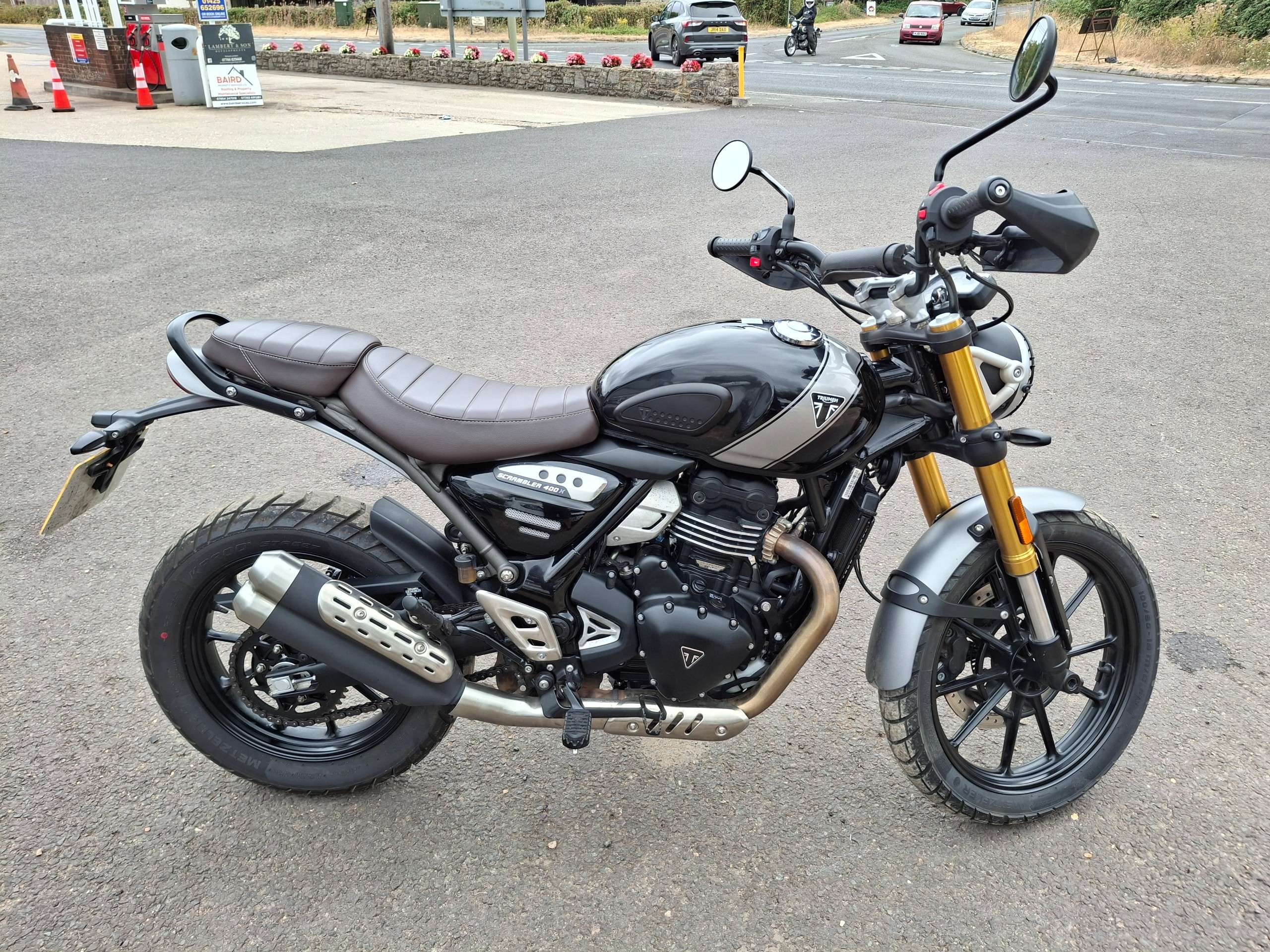 A 2024 TRIUMPH SCRAMBLER 400 Modern Classics Petrol Manual X-ring Euro 5 (40 ps) A 2024 TRIUMPH SCRAMBLER 400 Modern Classics Petrol Manual X-ring Euro 5 (40 ps)