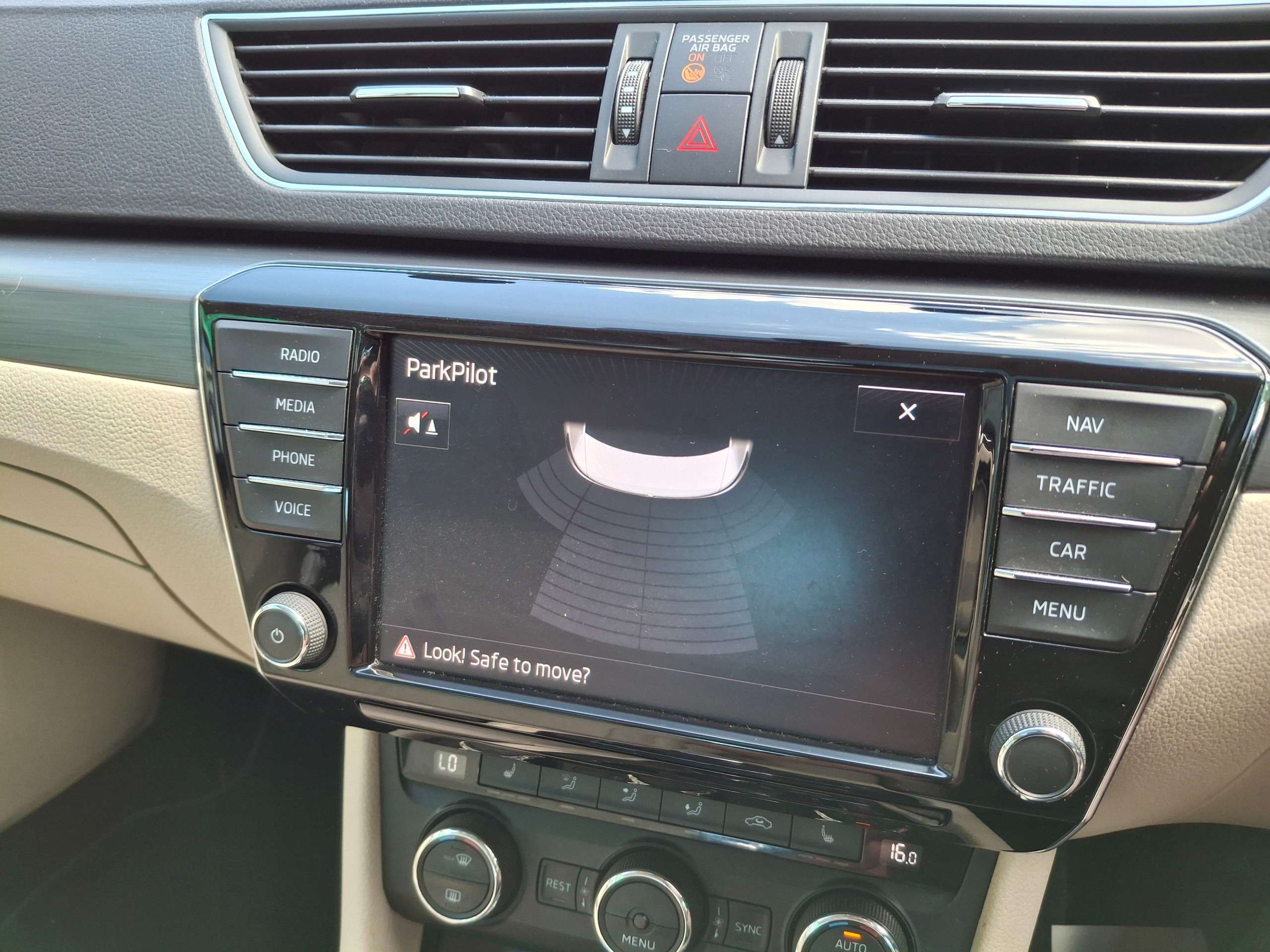 2016 SKODA SUPERB 2016 SKODA SUPERB