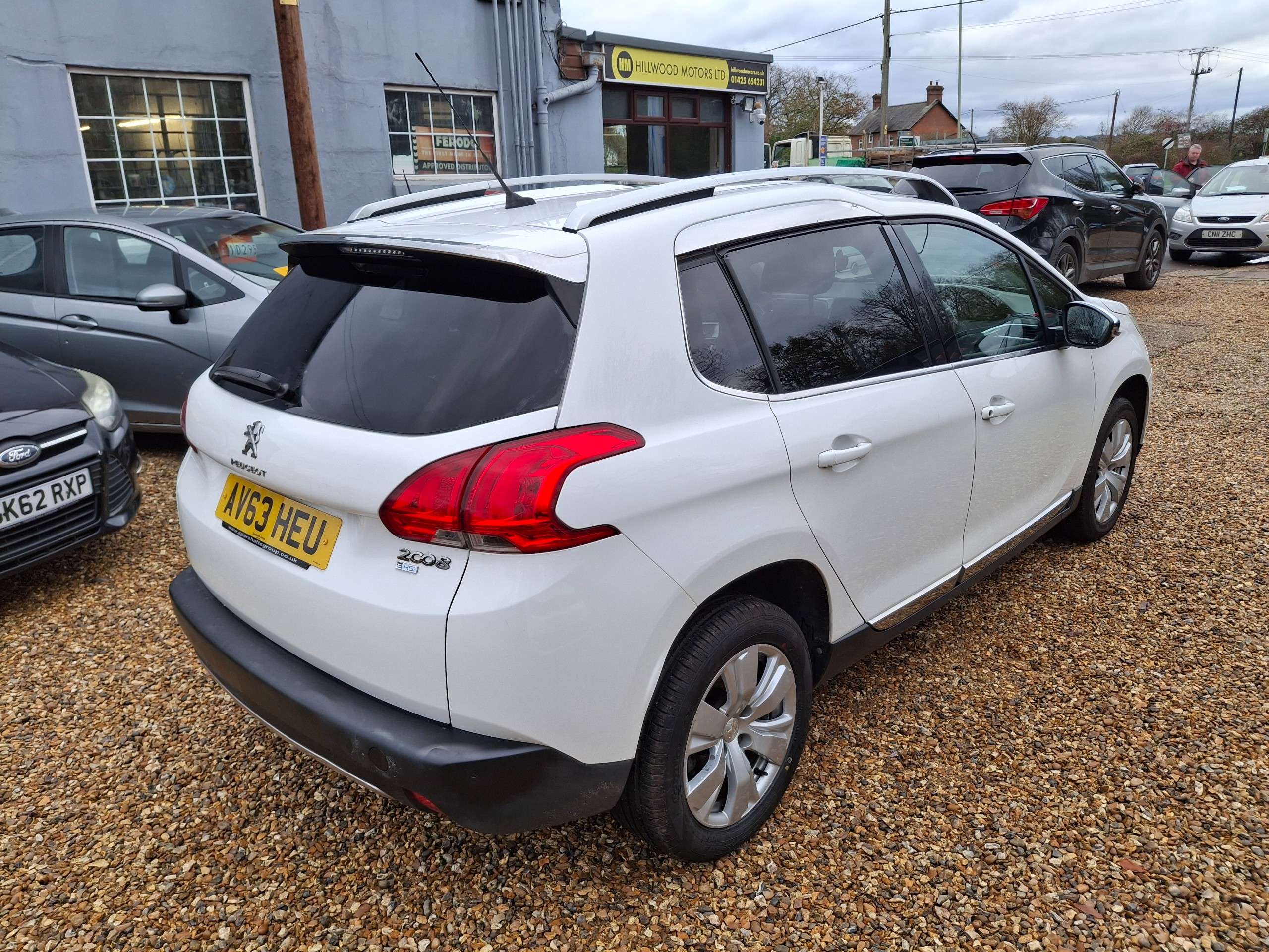2013 PEUGEOT 2008 2013 PEUGEOT 2008