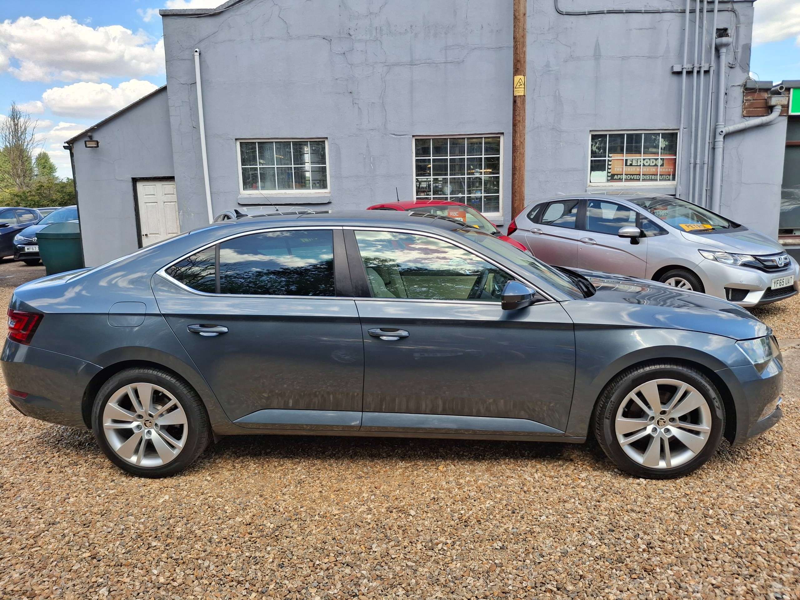 2016 SKODA SUPERB 2016 SKODA SUPERB