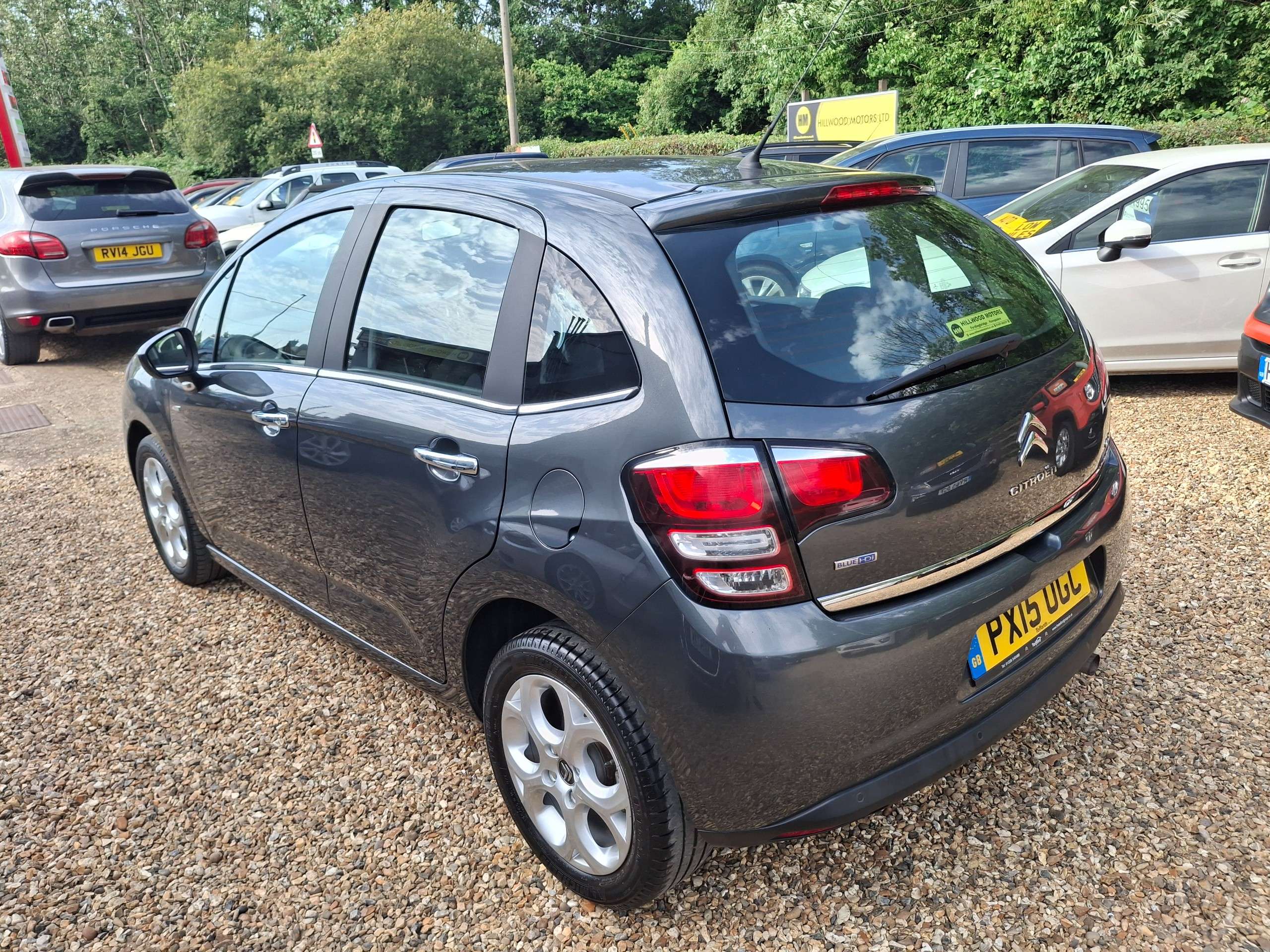 A 2015 CITROEN C3 1.6 BlueHDi Exclusive Hatchback 5dr Diesel Manual Euro 6 (s/s) (100 ps) A 2015 CITROEN C3 1.6 BlueHDi Exclusive Hatchback 5dr Diesel Manual Euro 6 (s/s) (100 ps)