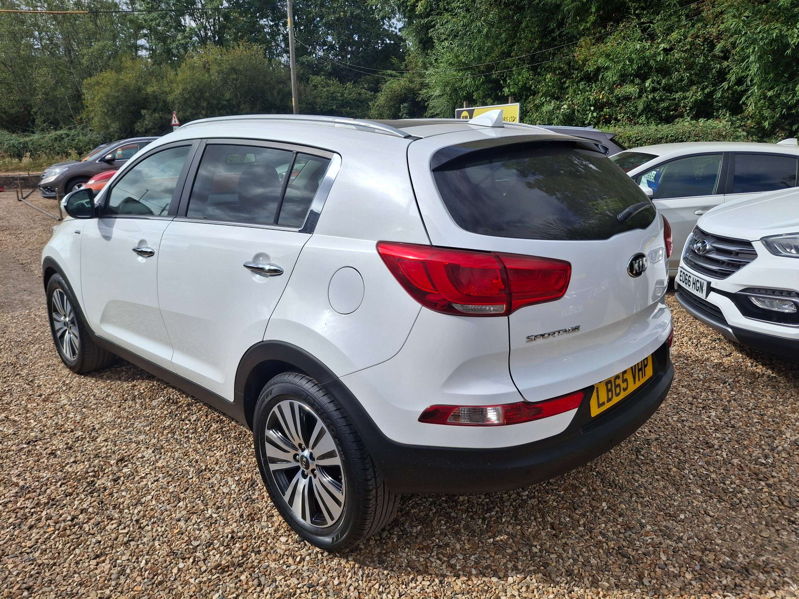 A 2016 KIA SPORTAGE 2.0 CRDi KX-4 SUV 5dr Diesel Auto AWD Euro 5 (181 bhp) A 2016 KIA SPORTAGE 2.0 CRDi KX-4 SUV 5dr Diesel Auto AWD Euro 5 (181 bhp)