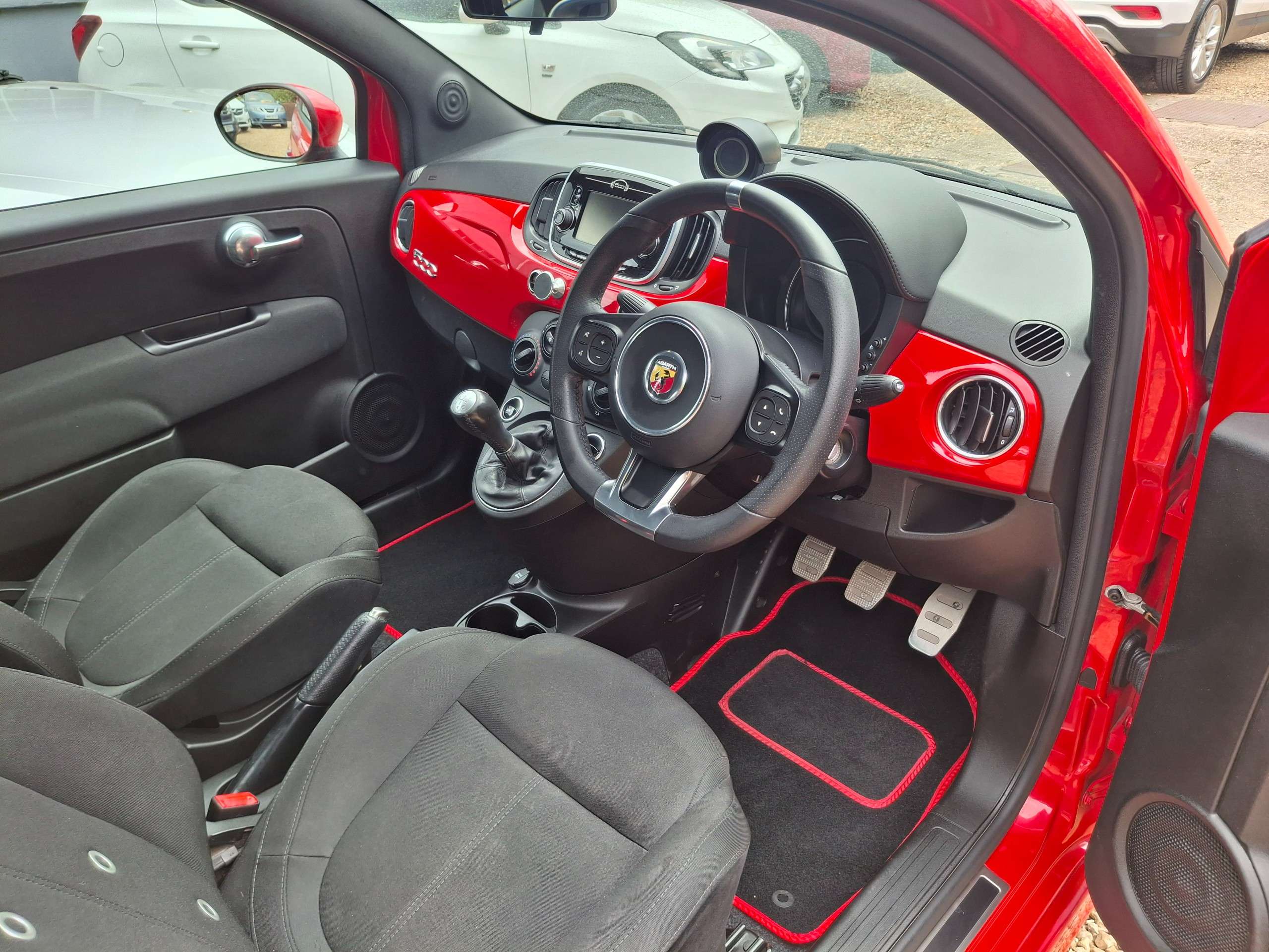 2018 ABARTH 595 2018 ABARTH 595