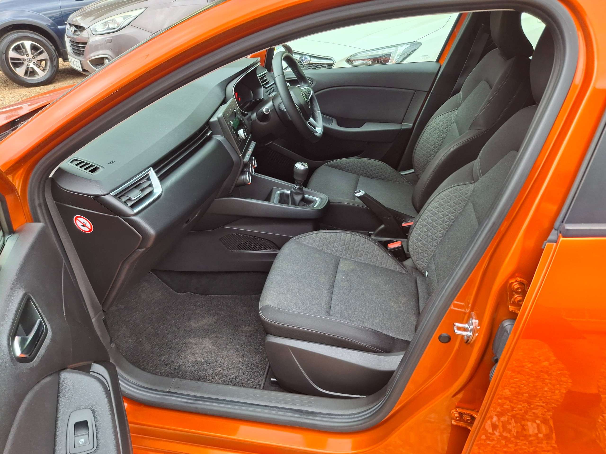 2021 RENAULT CLIO 2021 RENAULT CLIO
