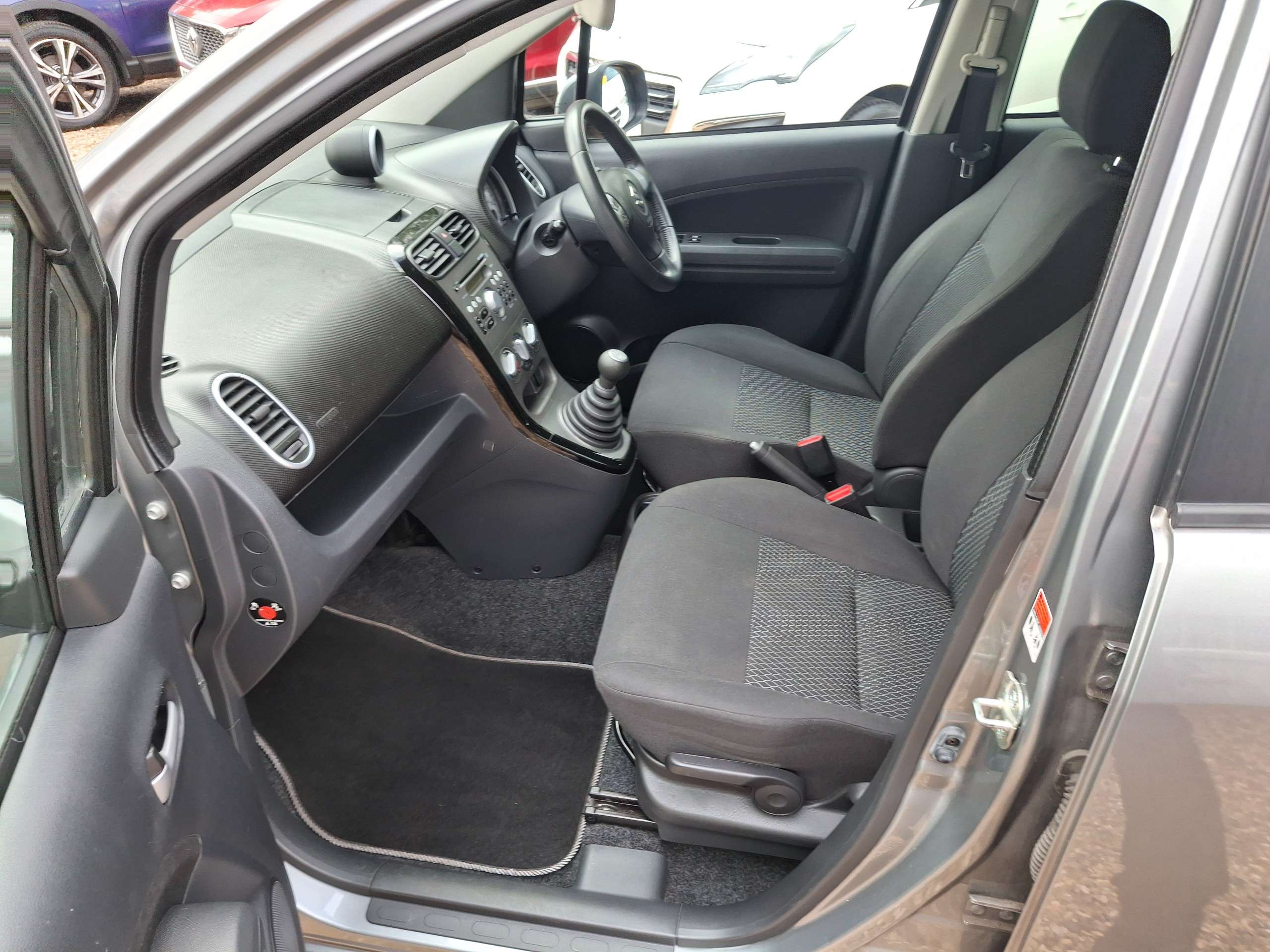 2014 SUZUKI SPLASH 2014 SUZUKI SPLASH