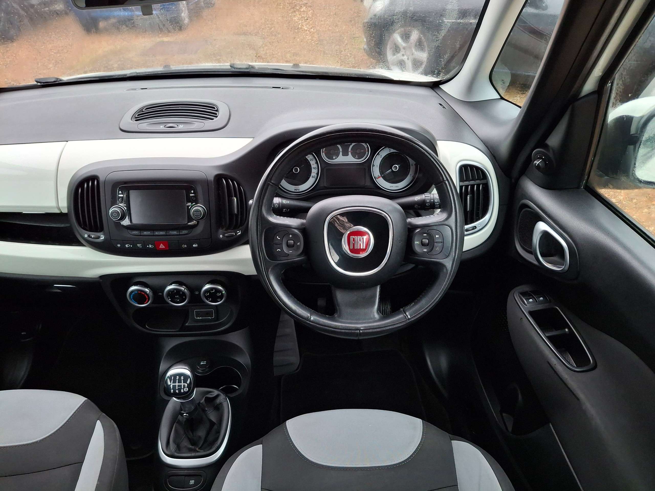 2016 FIAT 500L 2016 FIAT 500L