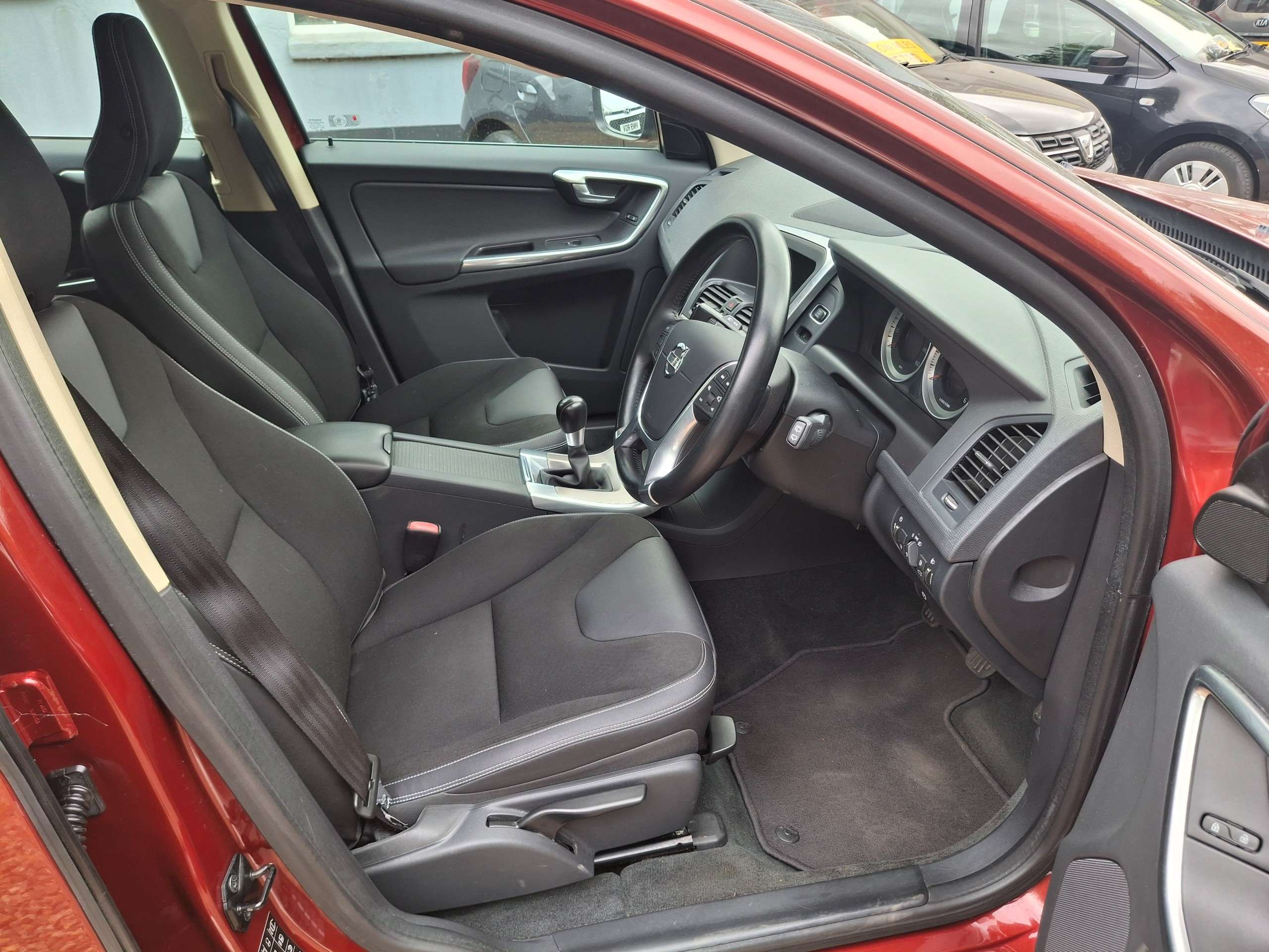 2013 VOLVO XC60 2013 VOLVO XC60
