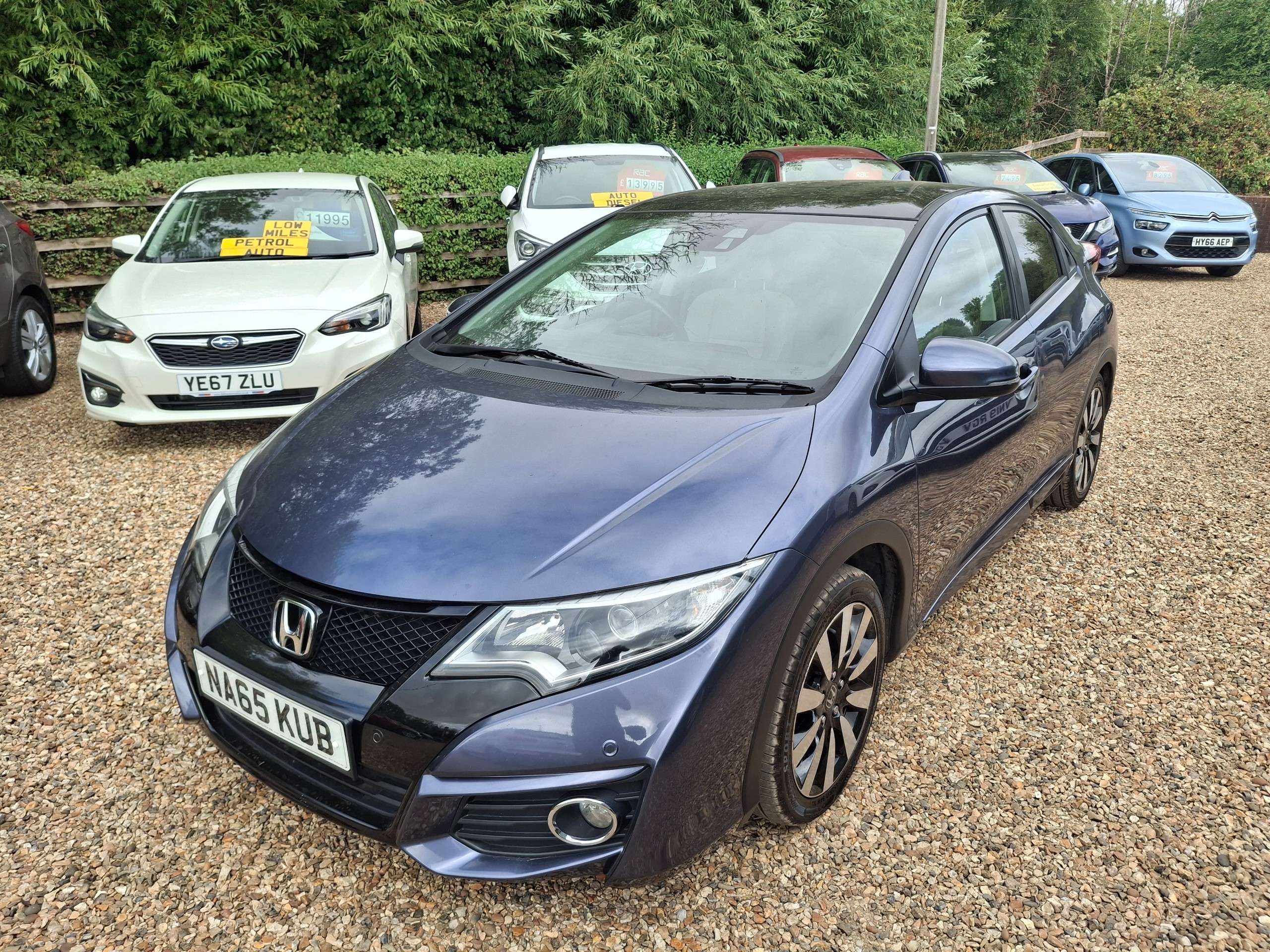 A 2015 HONDA CIVIC 1.8 i-VTEC SR Hatchback 5dr Petrol Manual Euro 6 (s/s) (142 ps) A 2015 HONDA CIVIC 1.8 i-VTEC SR Hatchback 5dr Petrol Manual Euro 6 (s/s) (142 ps)
