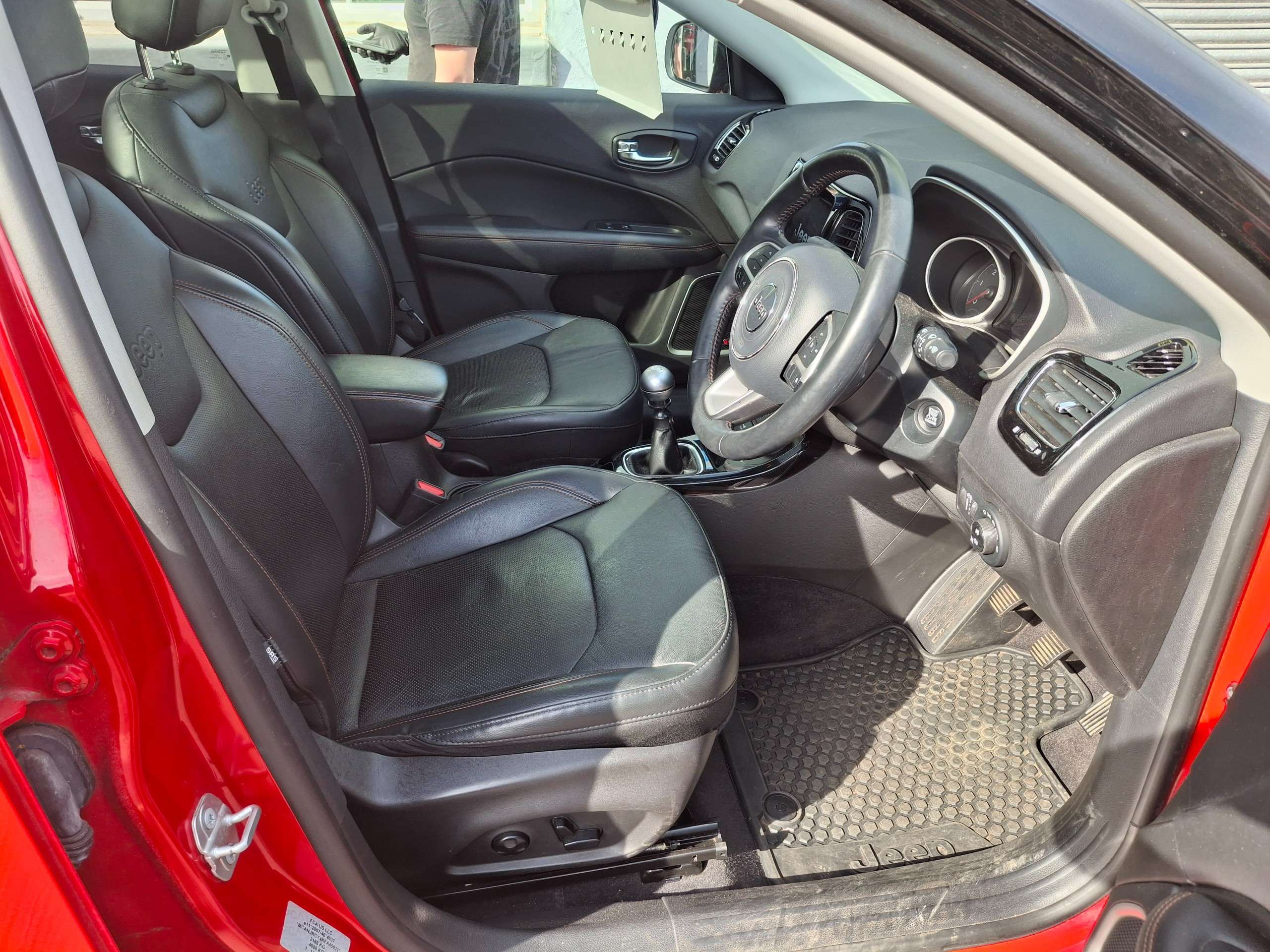 A 2020 JEEP COMPASS 2.0 MultiJetII Limited SUV 5dr Diesel Manual 4WD Euro 6 (s/s) (140 ps) A 2020 JEEP COMPASS 2.0 MultiJetII Limited SUV 5dr Diesel Manual 4WD Euro 6 (s/s) (140 ps)