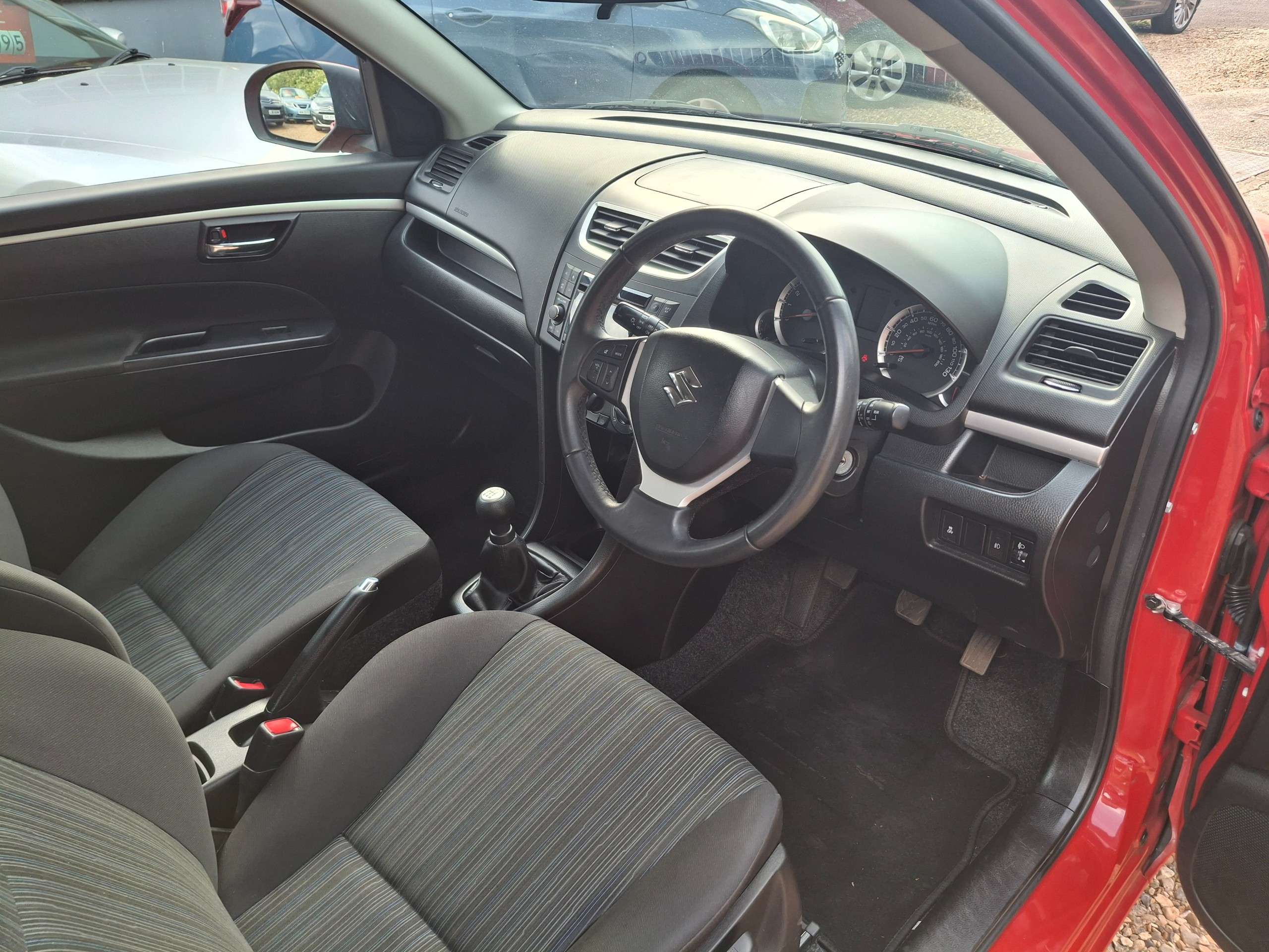 2016 SUZUKI SWIFT 2016 SUZUKI SWIFT