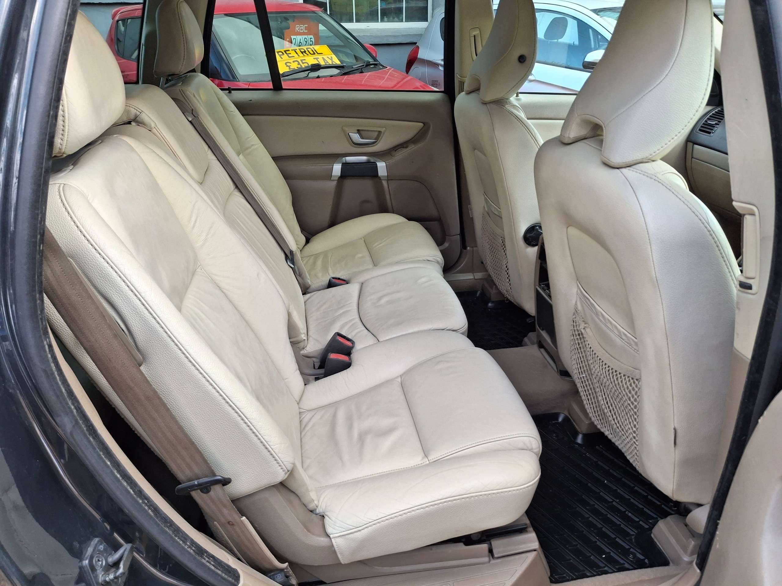 2010 VOLVO XC90 2010 VOLVO XC90