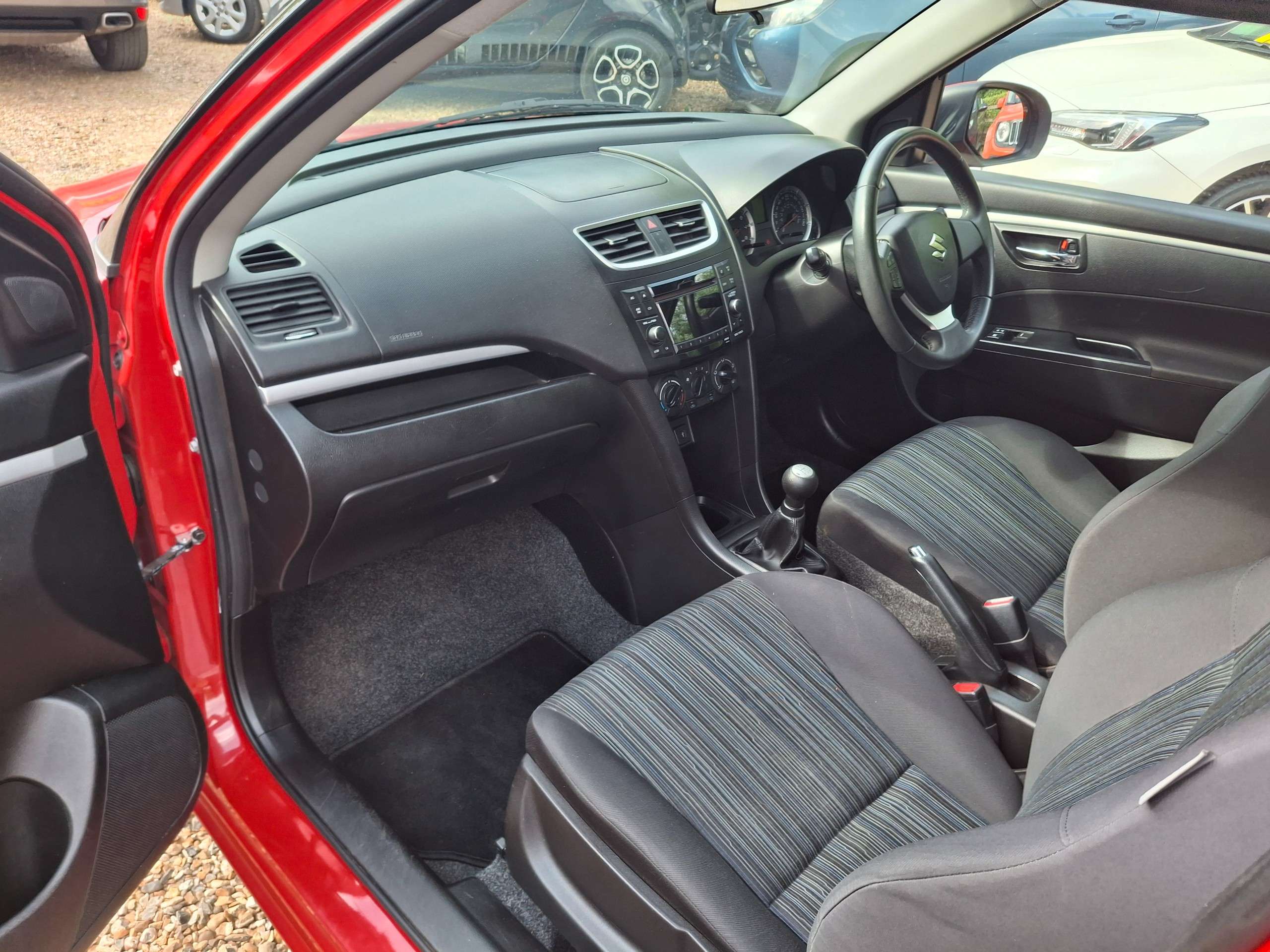2016 SUZUKI SWIFT 2016 SUZUKI SWIFT