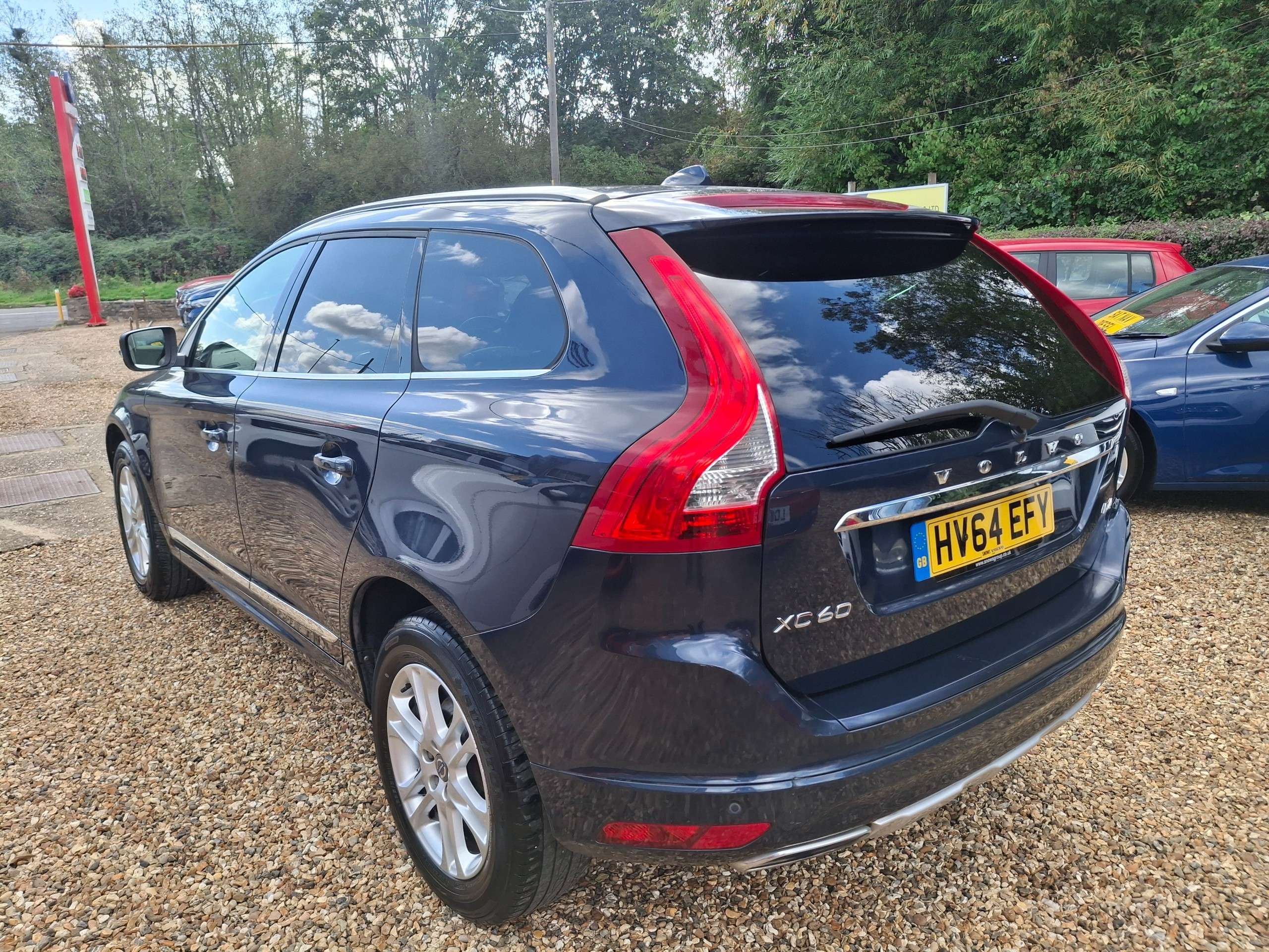 A 2014 VOLVO XC60 2.0 D4 SE Lux Nav SUV 5dr Diesel Geartronic Euro 6 (s/s) (181 ps) A 2014 VOLVO XC60 2.0 D4 SE Lux Nav SUV 5dr Diesel Geartronic Euro 6 (s/s) (181 ps)