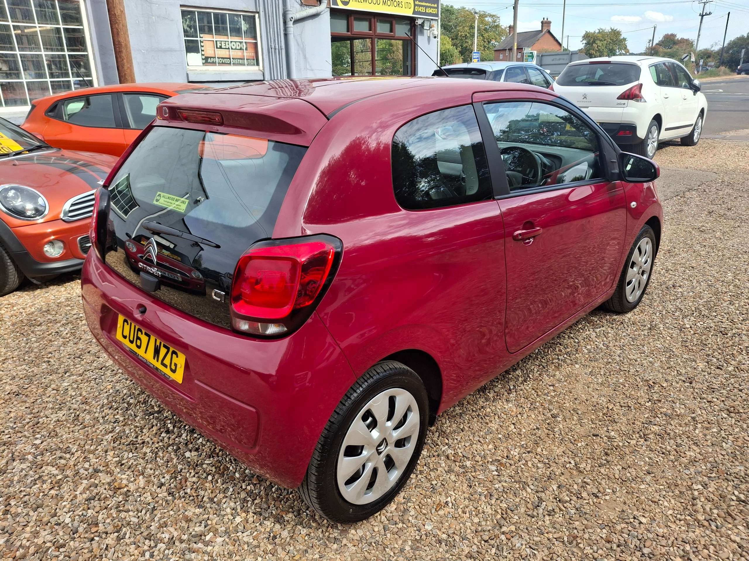A 2017 CITROEN C1 1.0 VTi Feel Hatchback 3dr Petrol Manual Euro 6 (68 ps) A 2017 CITROEN C1 1.0 VTi Feel Hatchback 3dr Petrol Manual Euro 6 (68 ps)