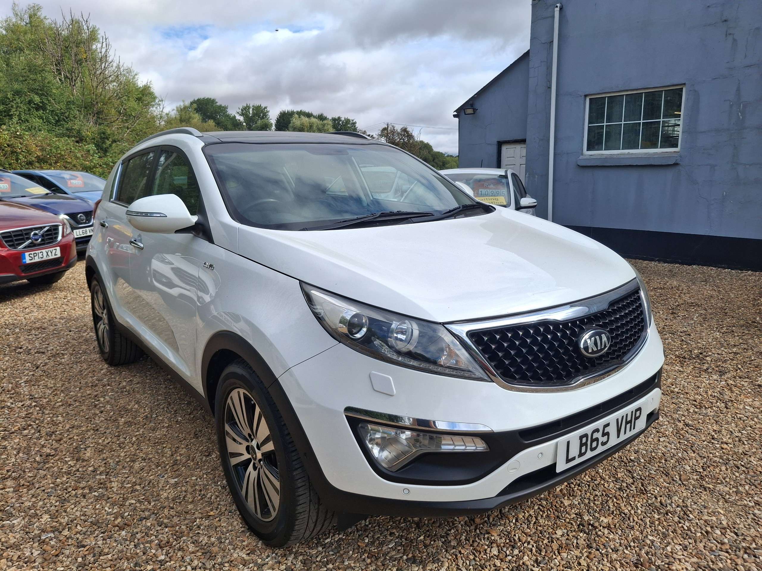 A 2016 KIA SPORTAGE 2.0 CRDi KX-4 SUV 5dr Diesel Auto AWD Euro 5 (181 bhp) A 2016 KIA SPORTAGE 2.0 CRDi KX-4 SUV 5dr Diesel Auto AWD Euro 5 (181 bhp)