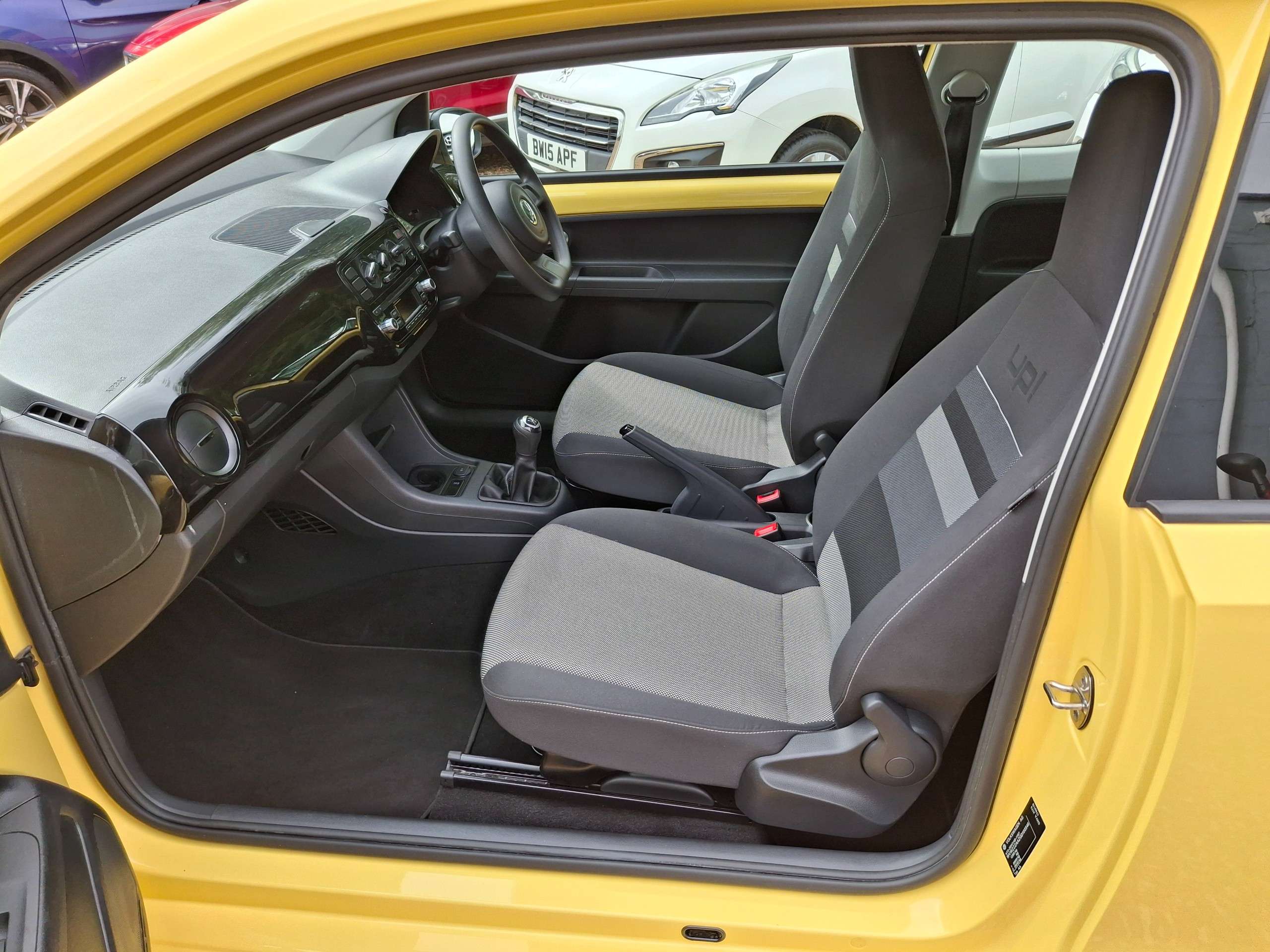 2016 VOLKSWAGEN UP! 2016 VOLKSWAGEN UP!