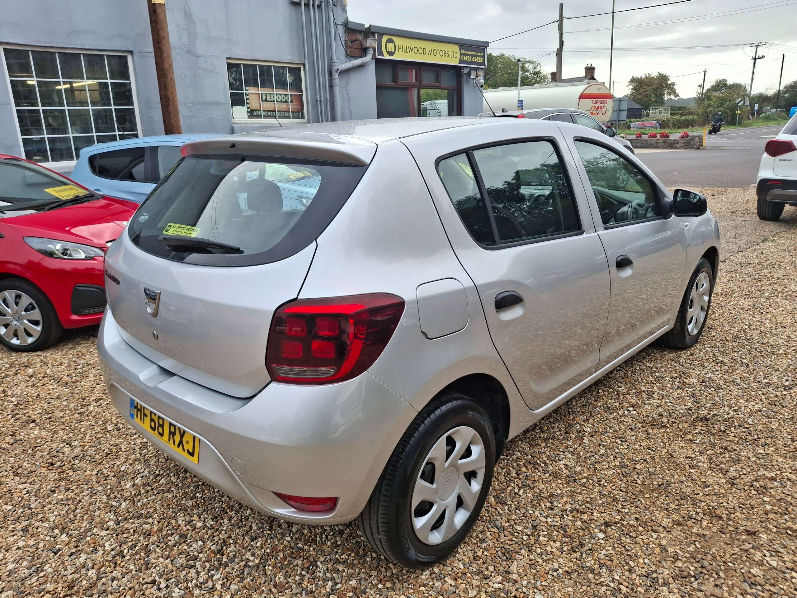 A 2018 DACIA SANDERO 1.0 SCe Ambiance Hatchback 5dr Petrol Manual Euro 6 (75 ps) A 2018 DACIA SANDERO 1.0 SCe Ambiance Hatchback 5dr Petrol Manual Euro 6 (75 ps)