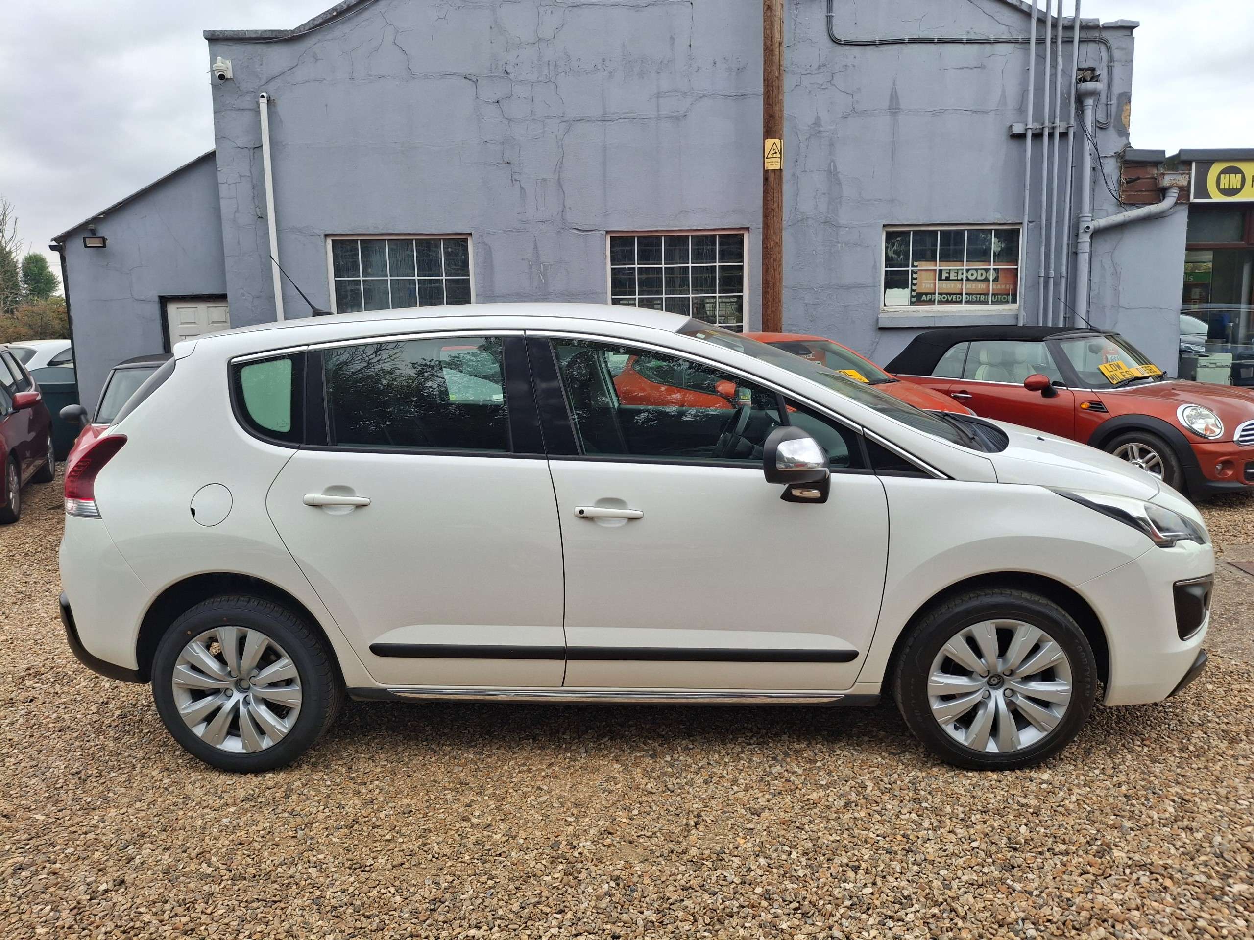 2015 PEUGEOT 3008 2015 PEUGEOT 3008