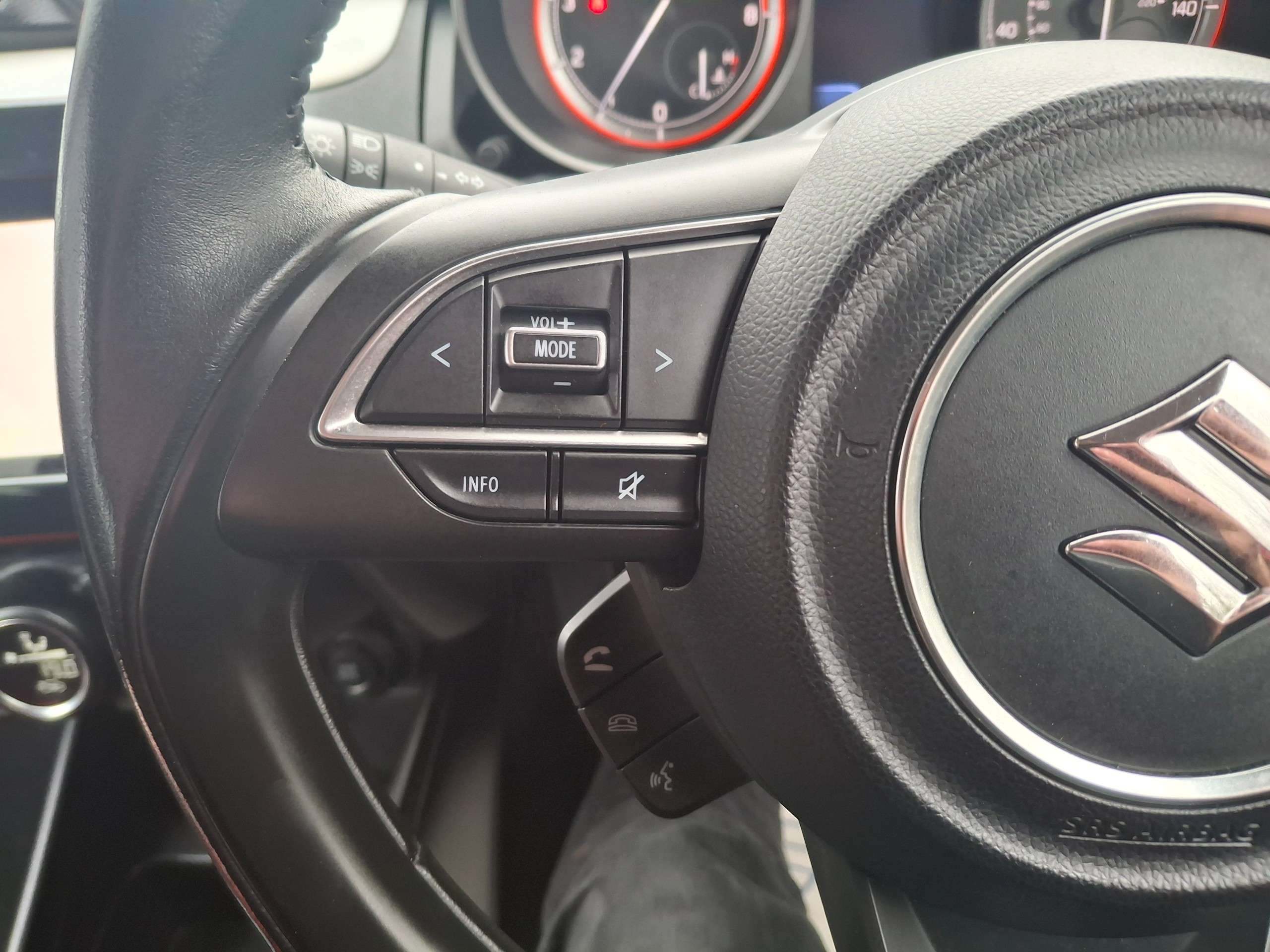 2018 SUZUKI SWIFT 2018 SUZUKI SWIFT