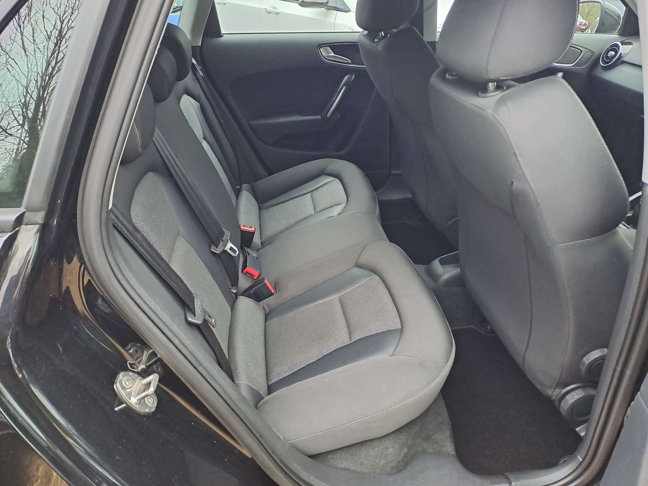 2014 AUDI A1 2014 AUDI A1